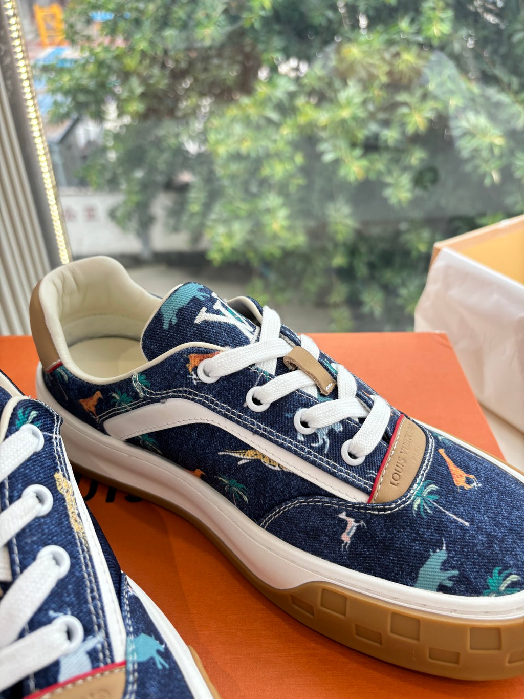 Louis Vuitton Sneaker