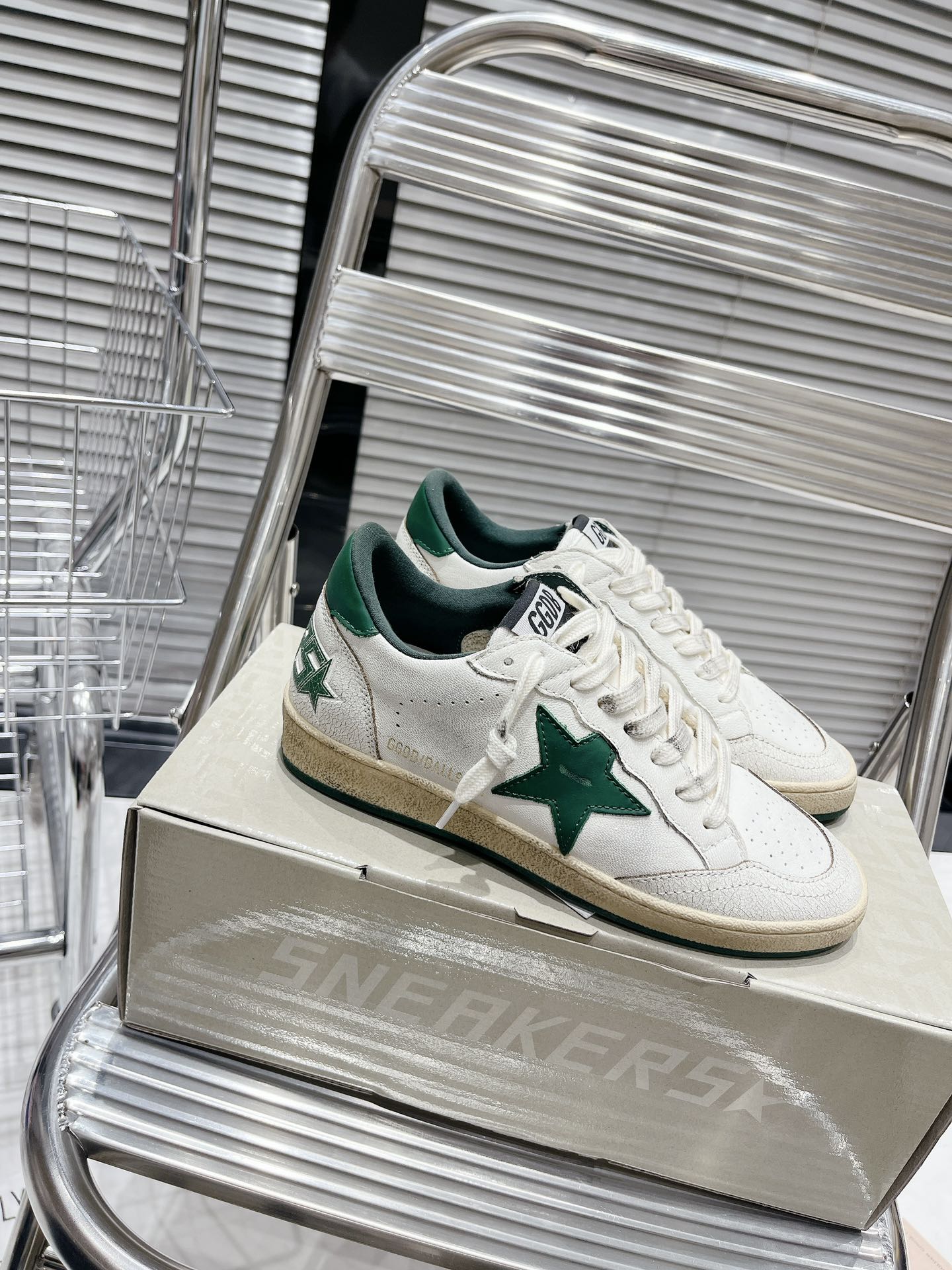 Golden Goose Ballstar