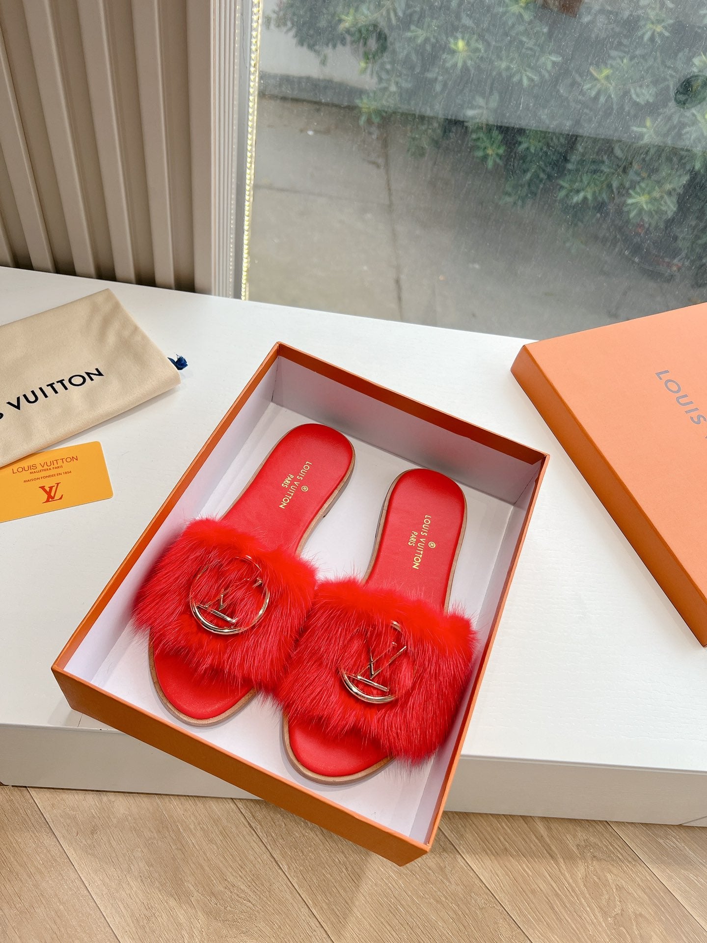 Louis Vuitton Slipper