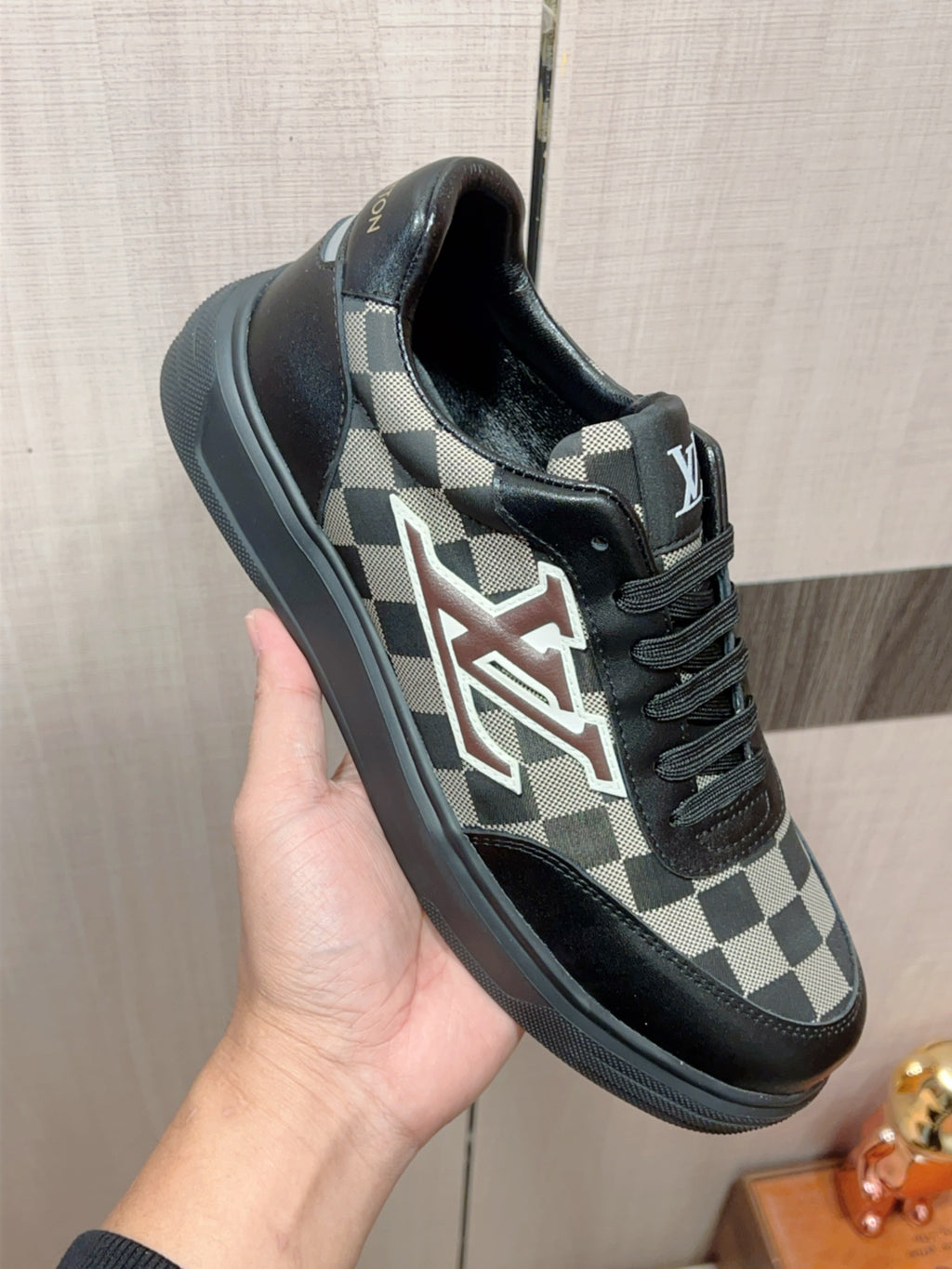 Louis Vuitton Sneaker
