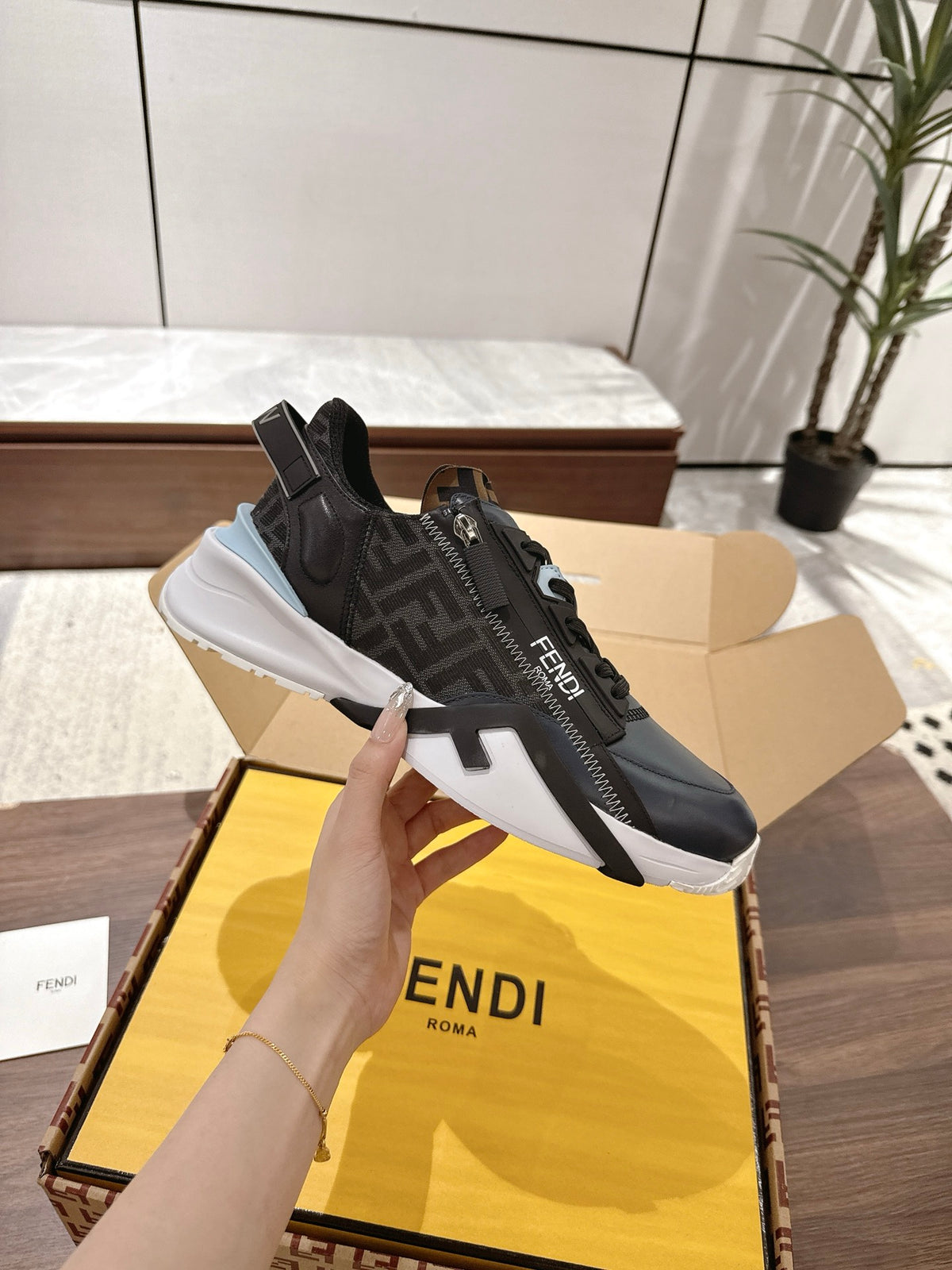 Fendi Sneaker Hemen Teslim İndirimli