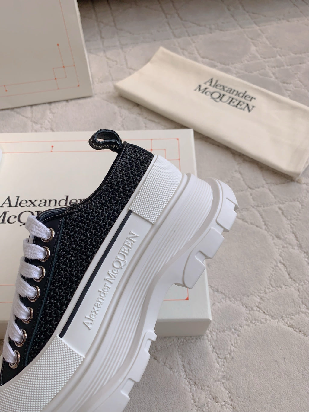 Alexander McQueen Sneaker