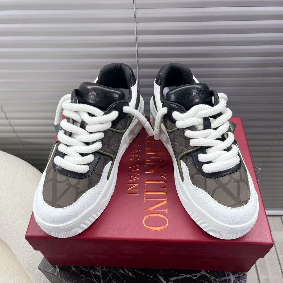 Valentino Sneaker