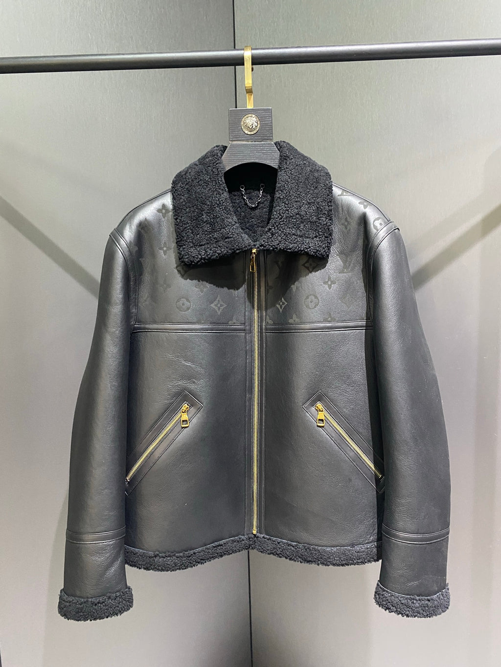 Louis Vuitton Deri Mont