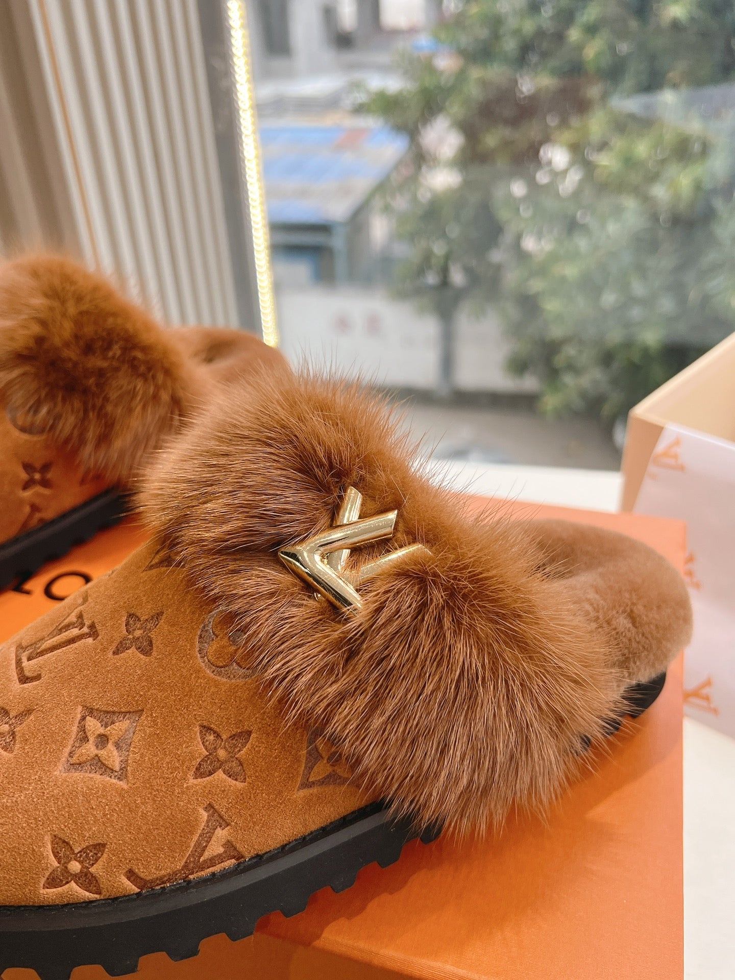 Louis Vuitton Slipper