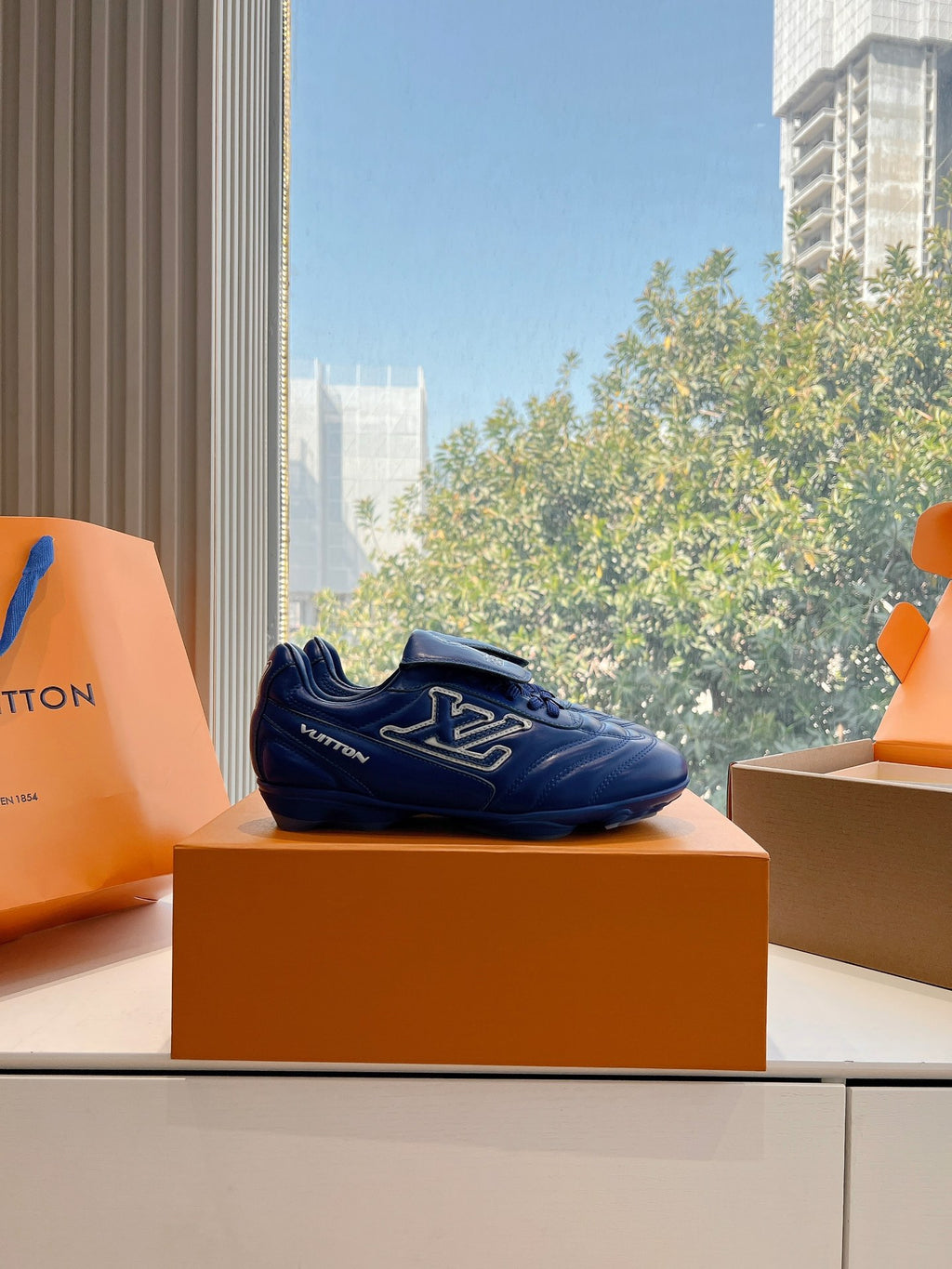 Louis Vuitton Sneaker