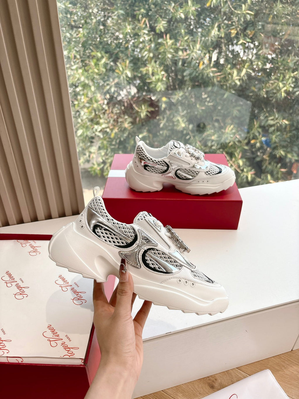 Roger Vivier Sneaker