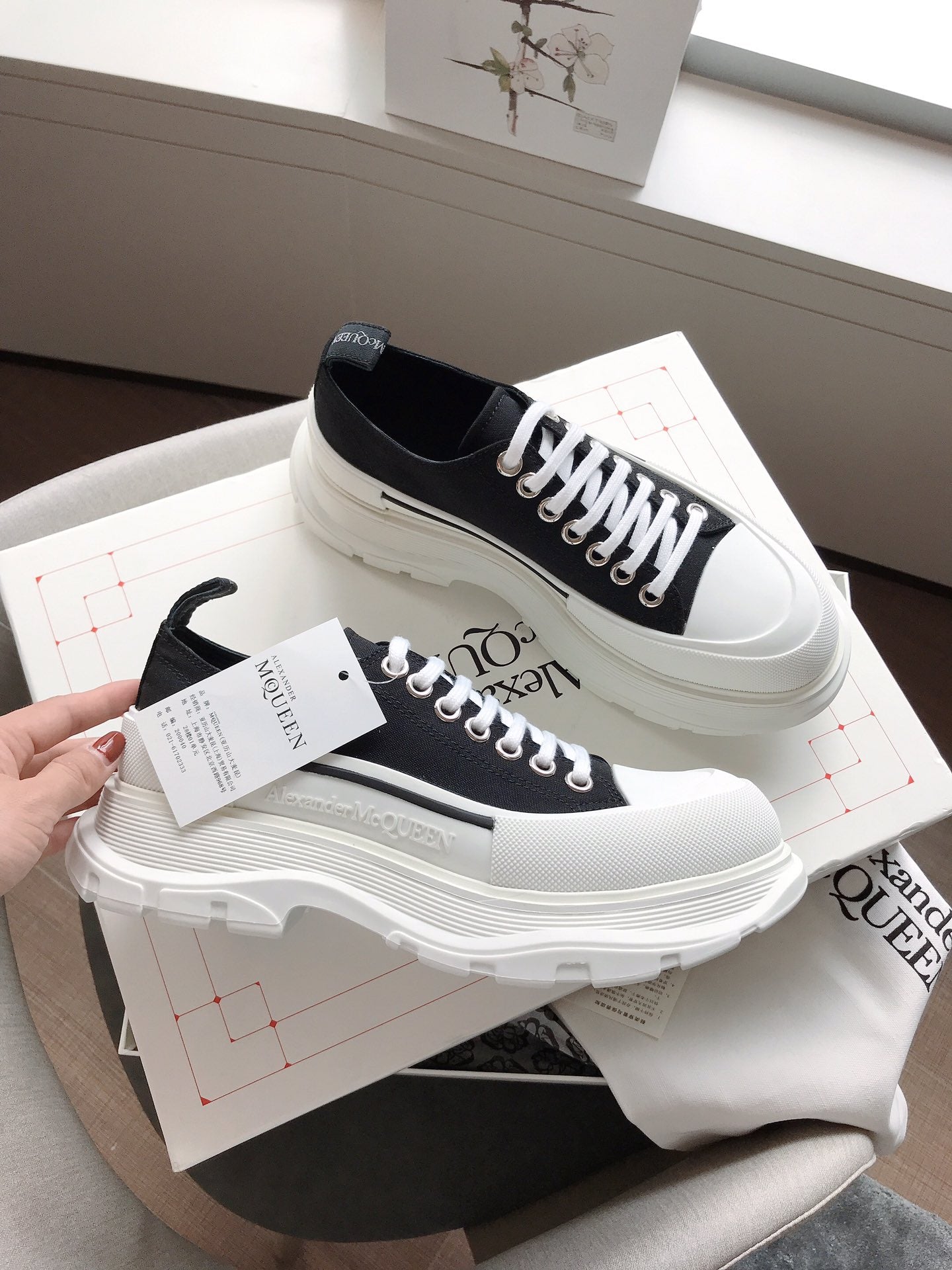 Alexander McQueen Sneaker