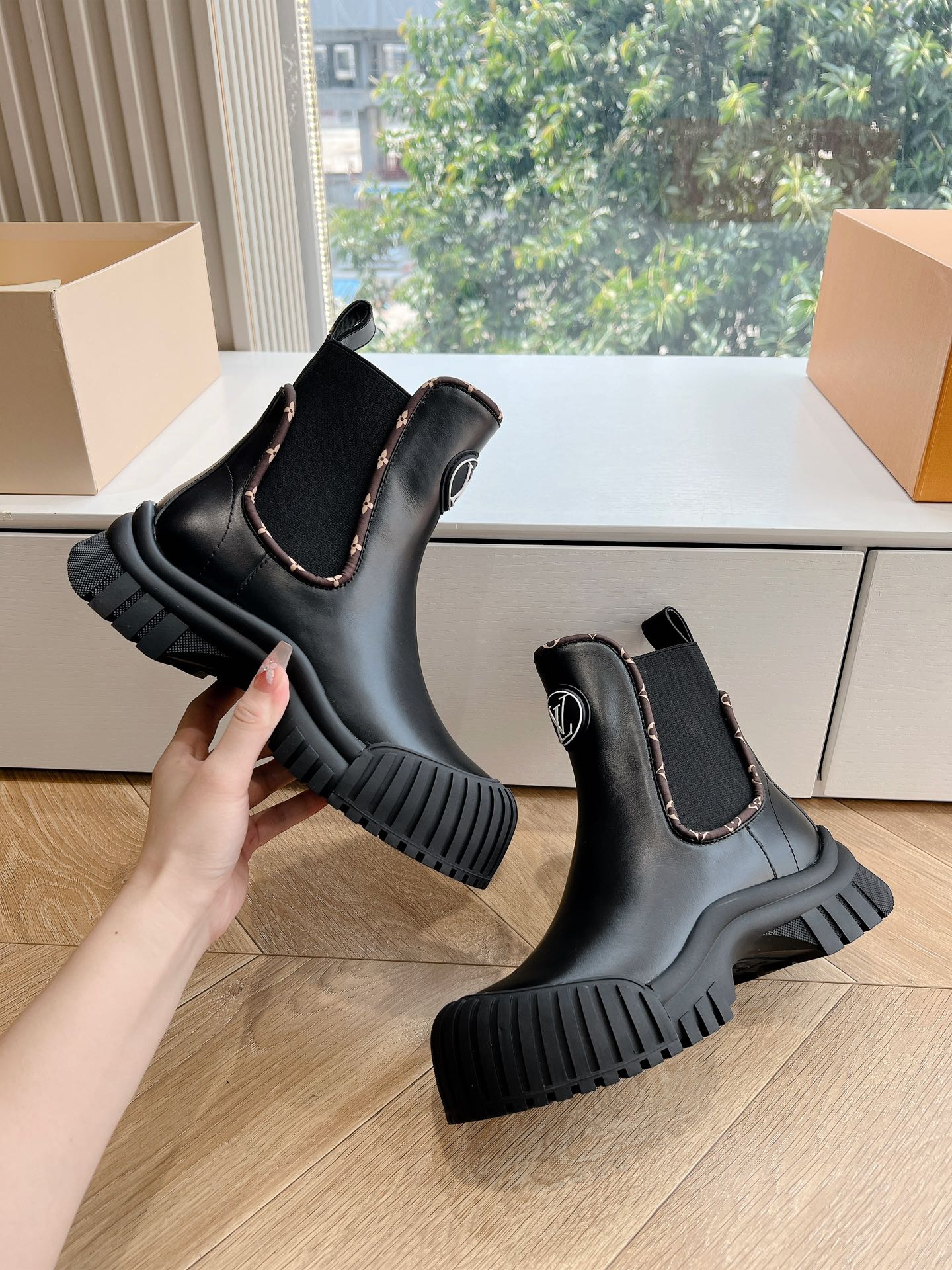 Louis Vuitton Kısa Bot