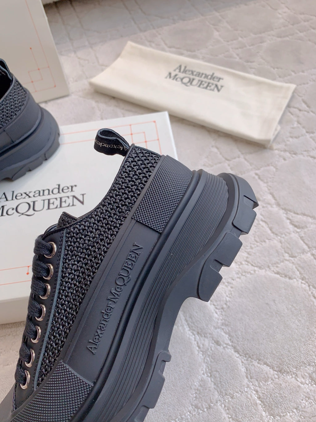 Alexander McQueen Sneaker