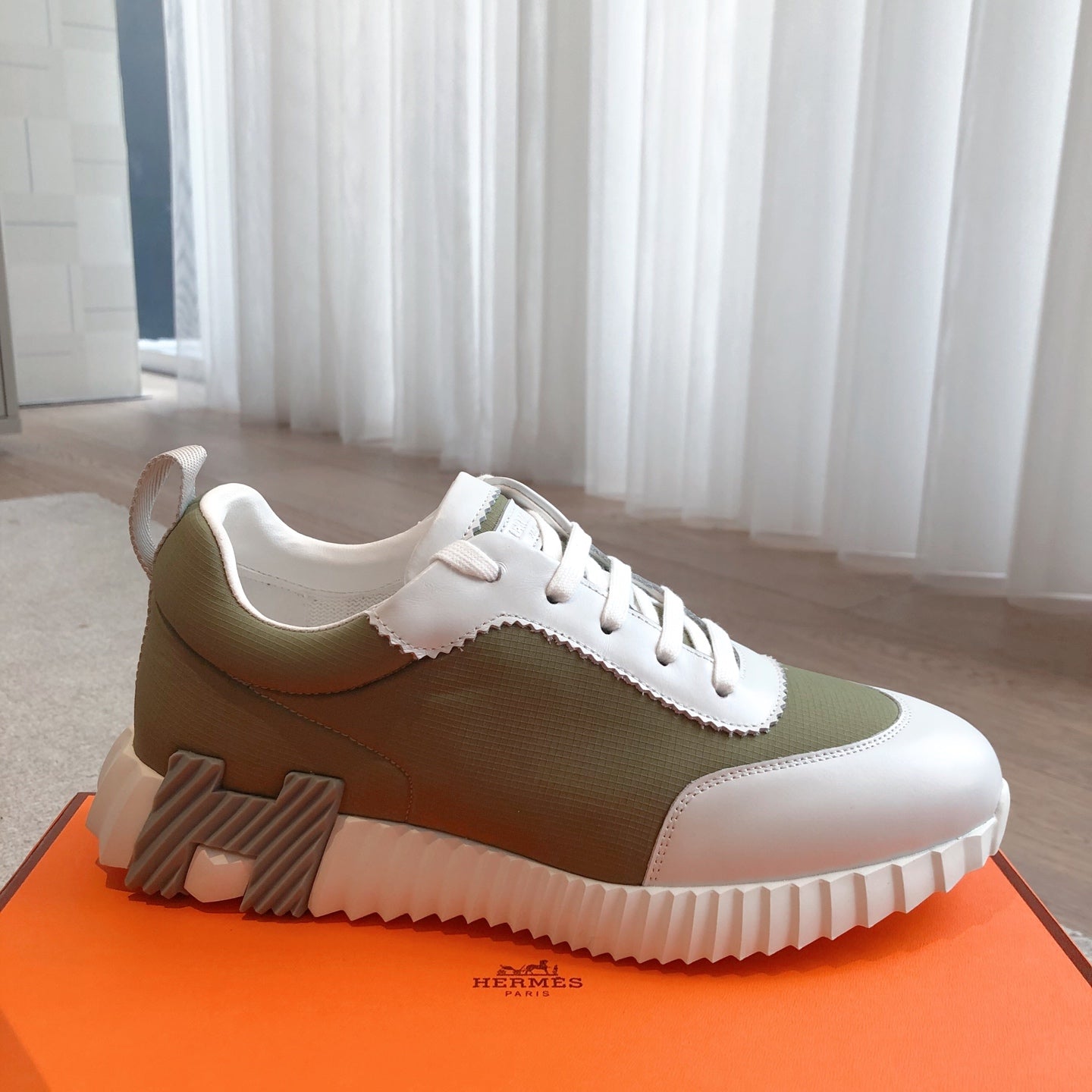 Hermes Sneaker