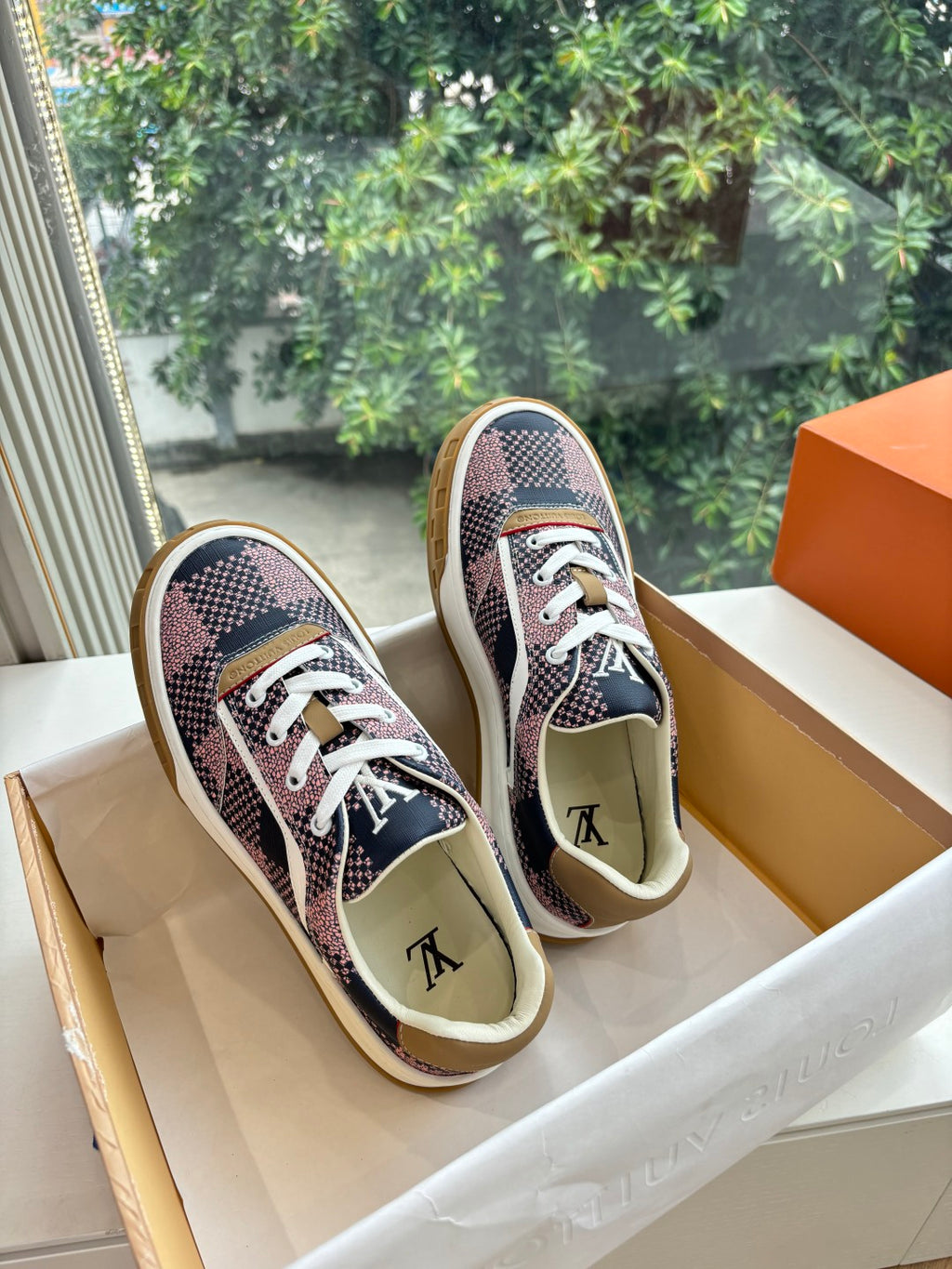 Louis Vuitton Sneaker