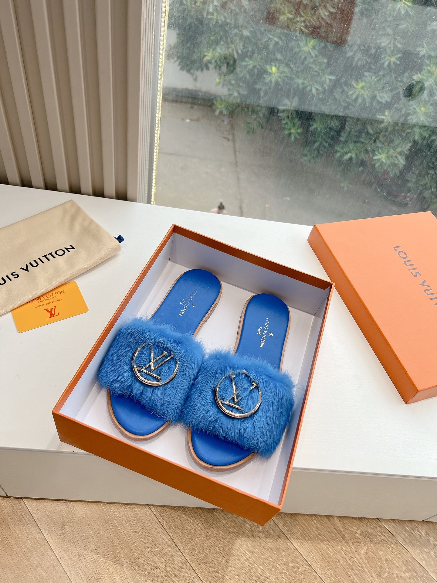 Louis Vuitton Slipper