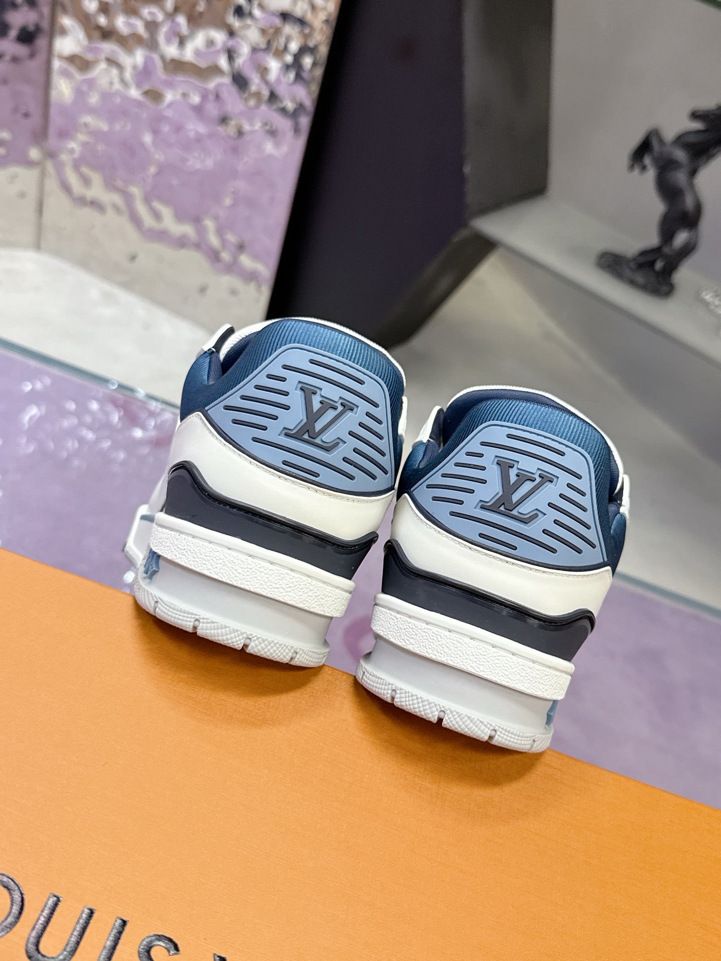 Louis Vuitton Sneaker