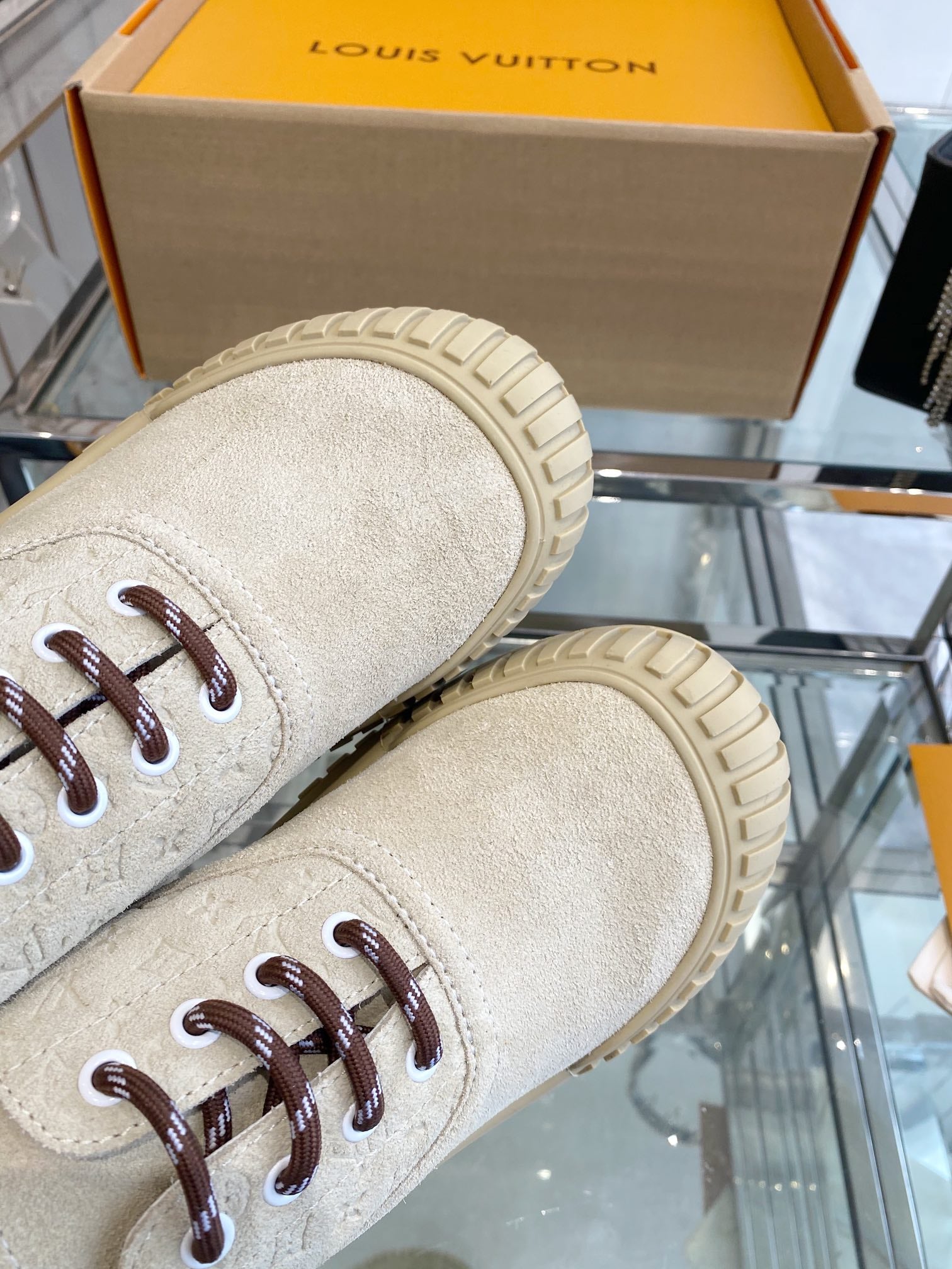 Louis Vuitton Sneaker