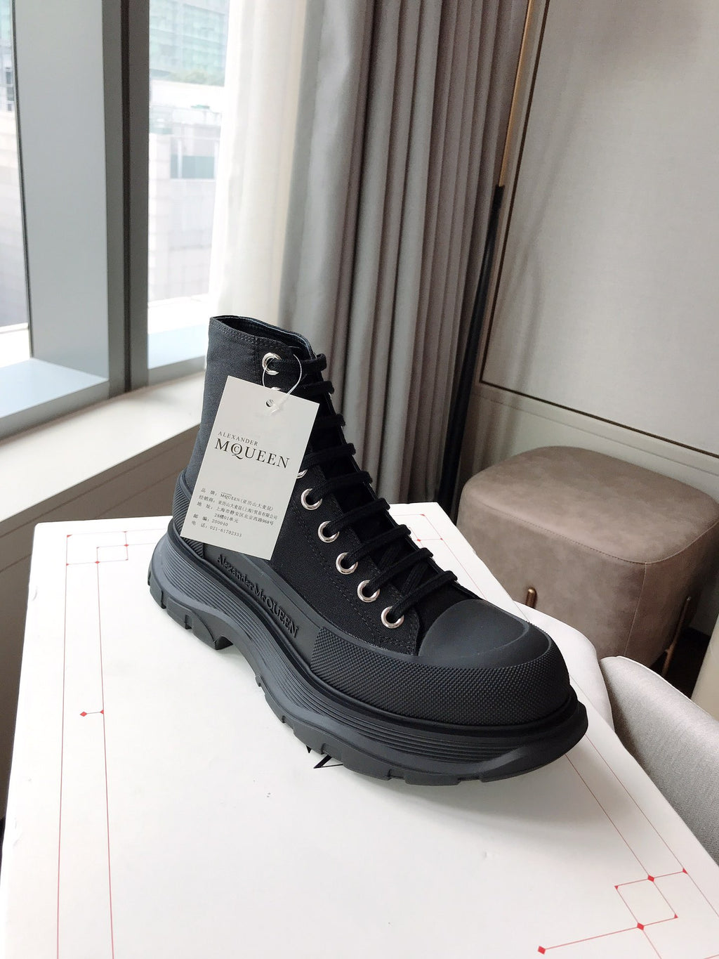 Alexander McQueen Bot