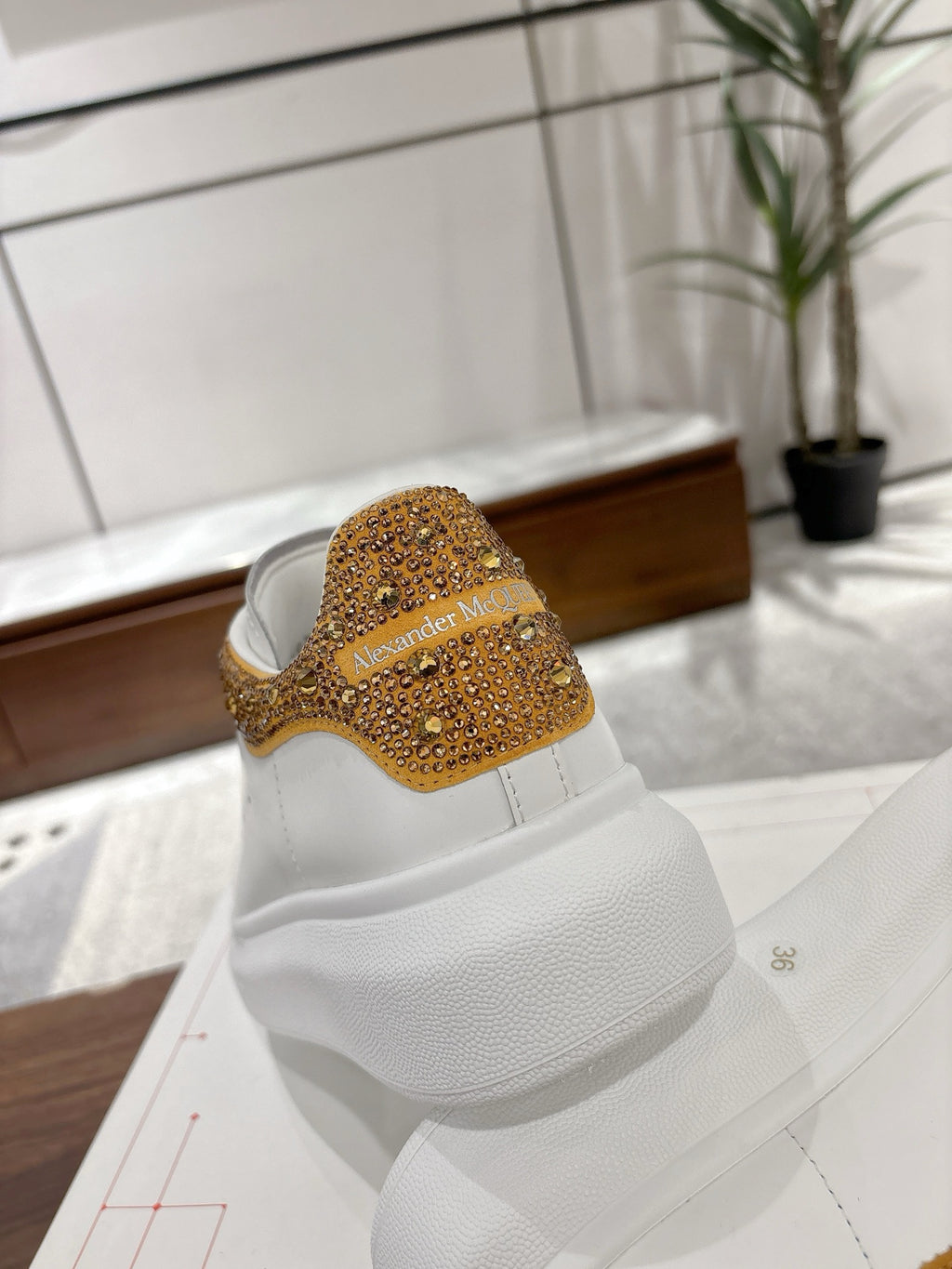 Alexander McQueen Sneaker