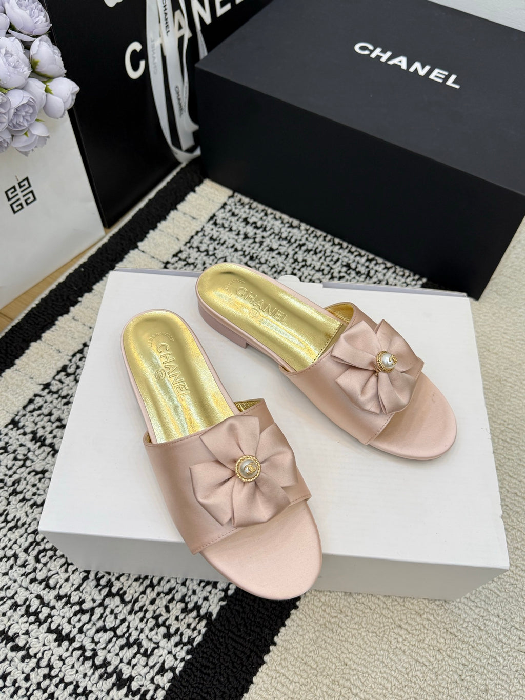 Chanel Slipper