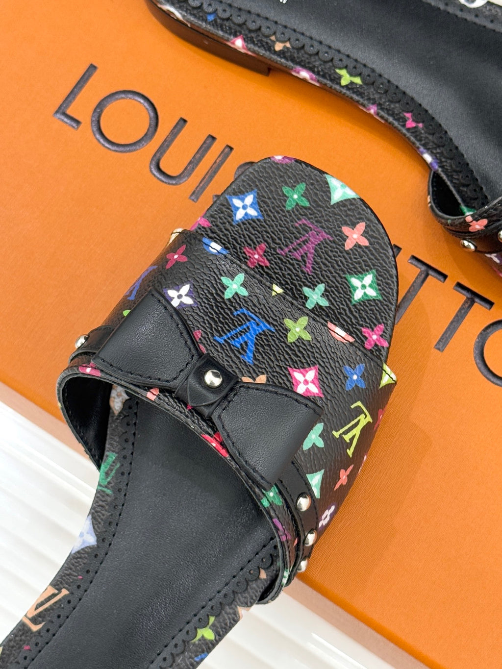 Louis Vuitton Slipper