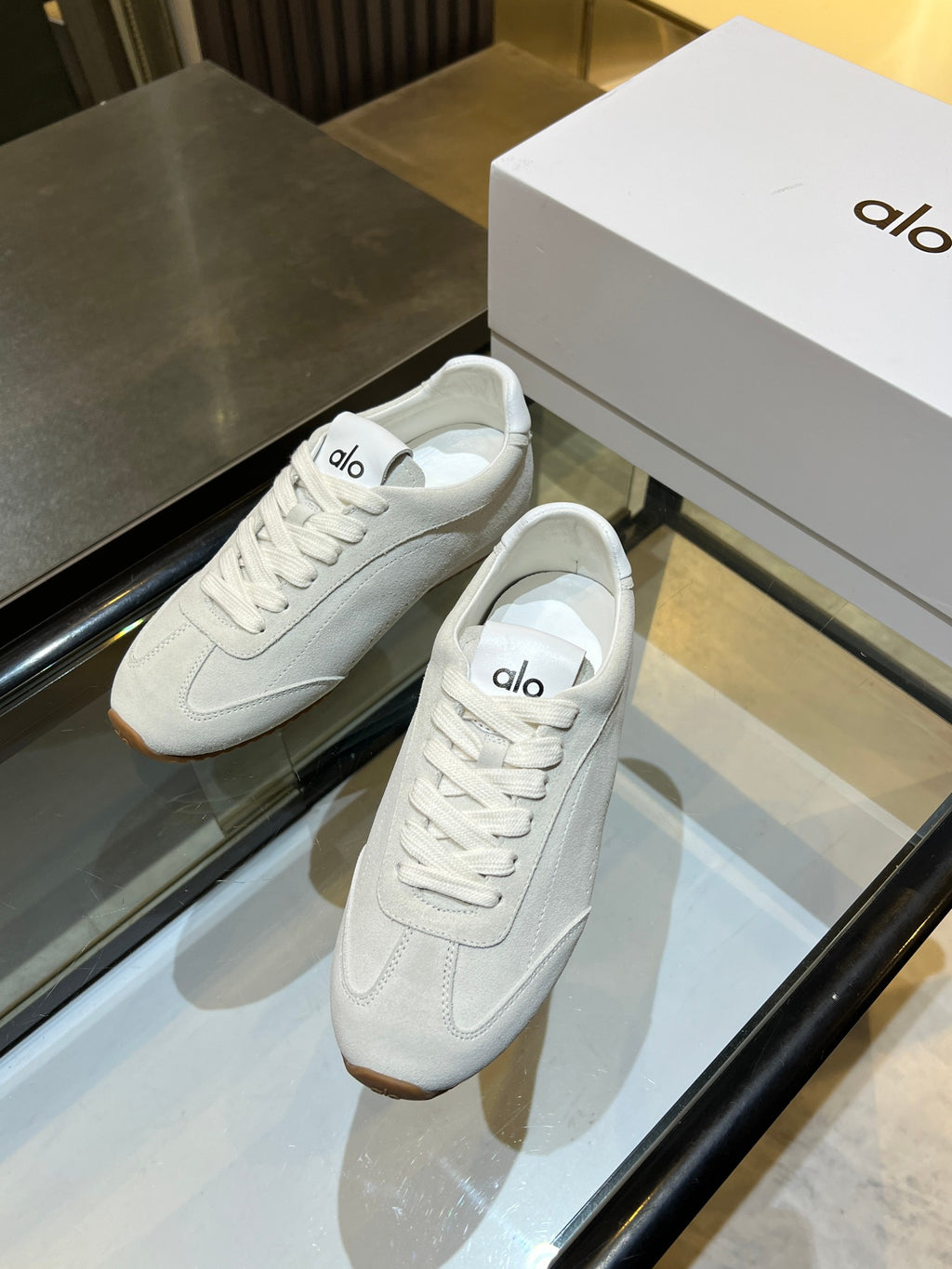 Alo Sneaker