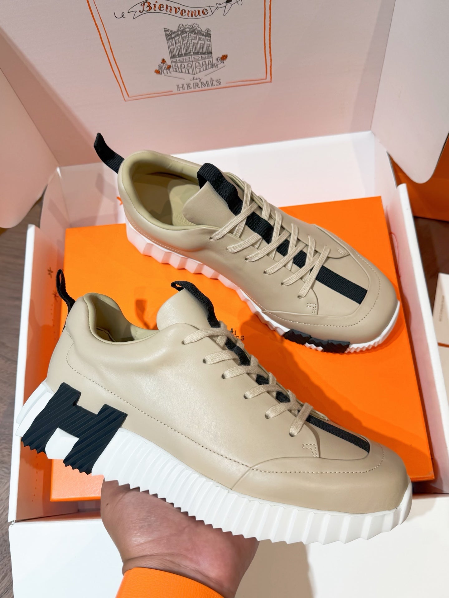 Hermes Sneaker