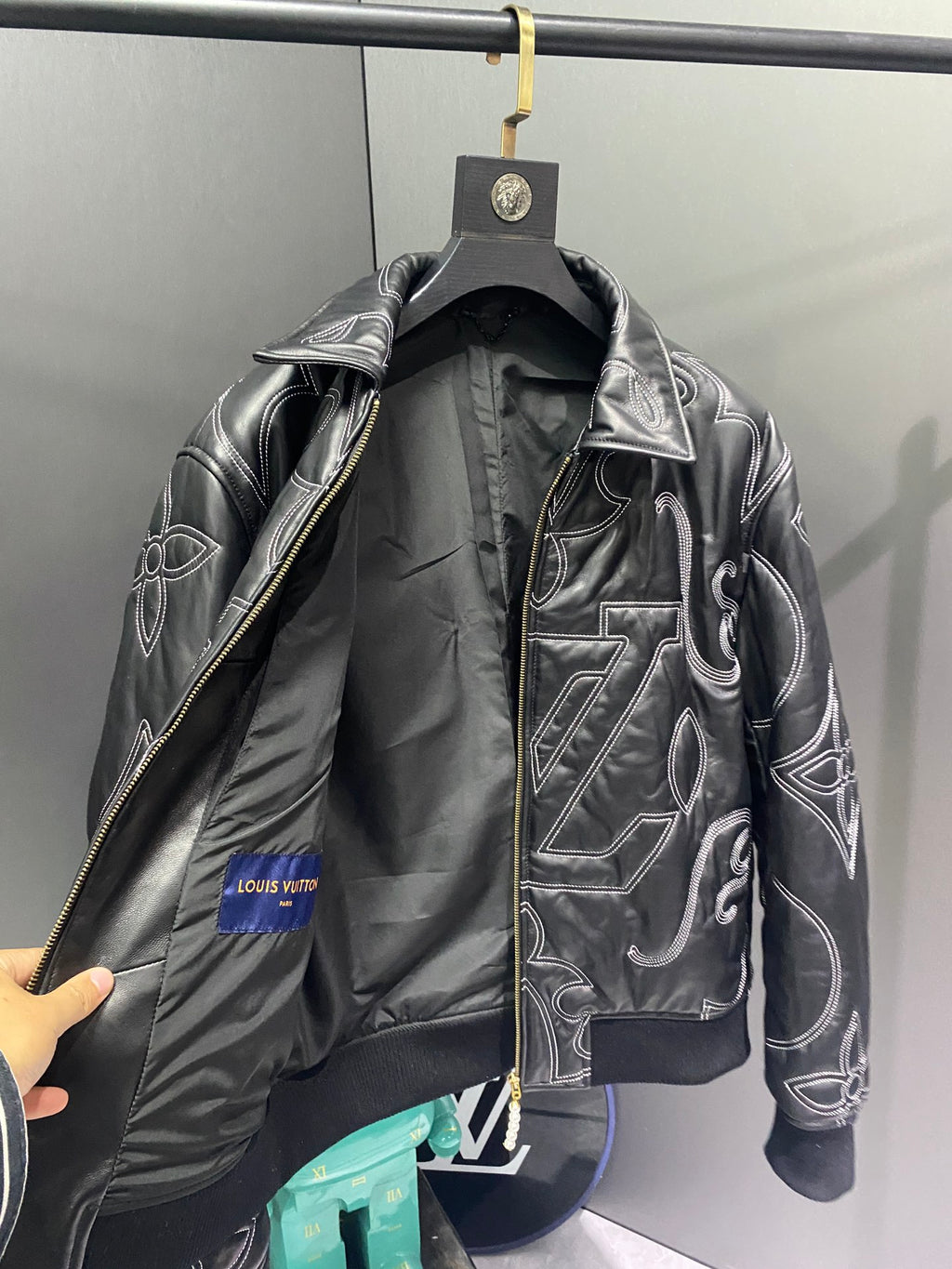 Louis Vuitton Deri Mont