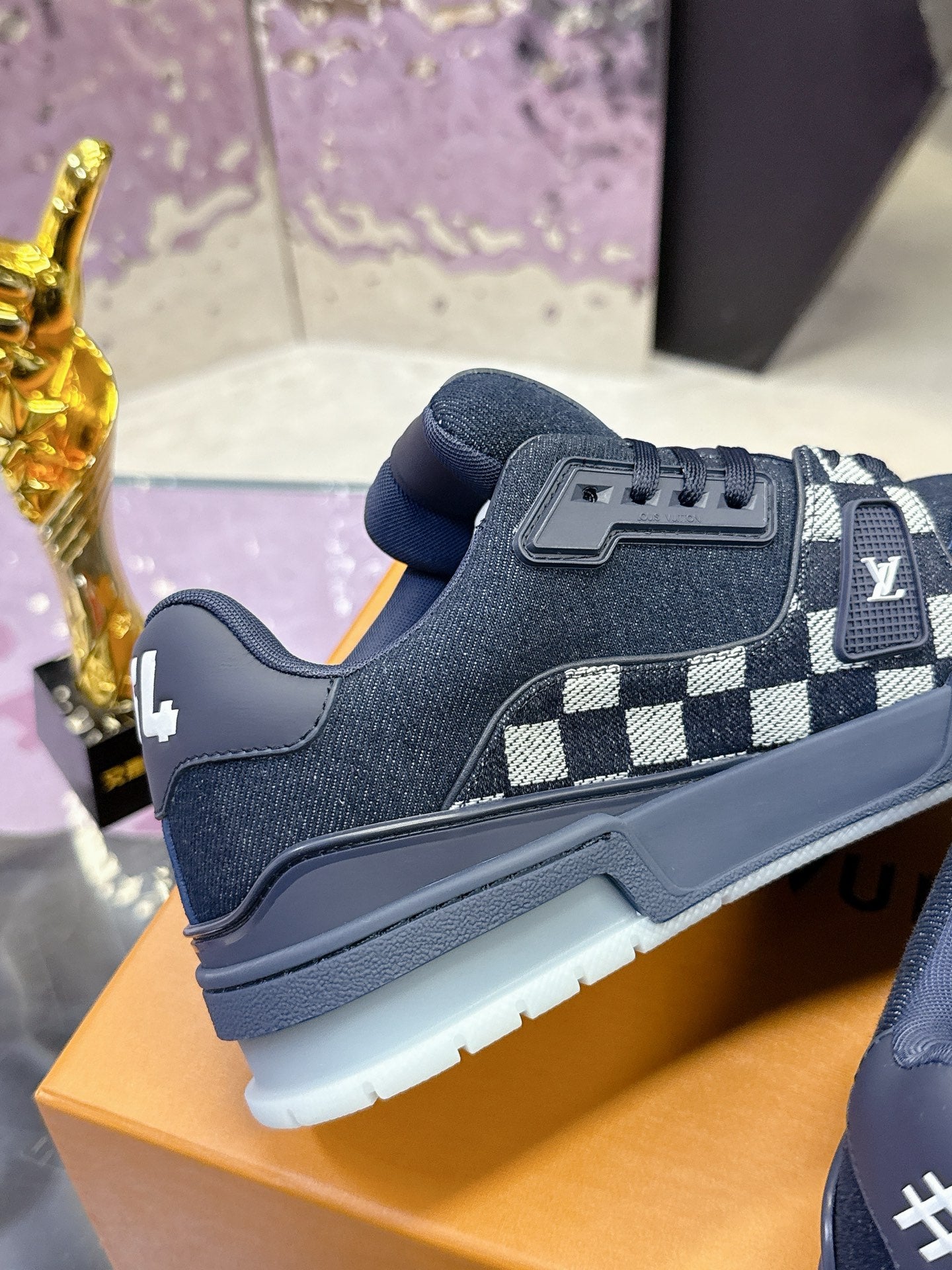 Louis Vuitton Sneaker
