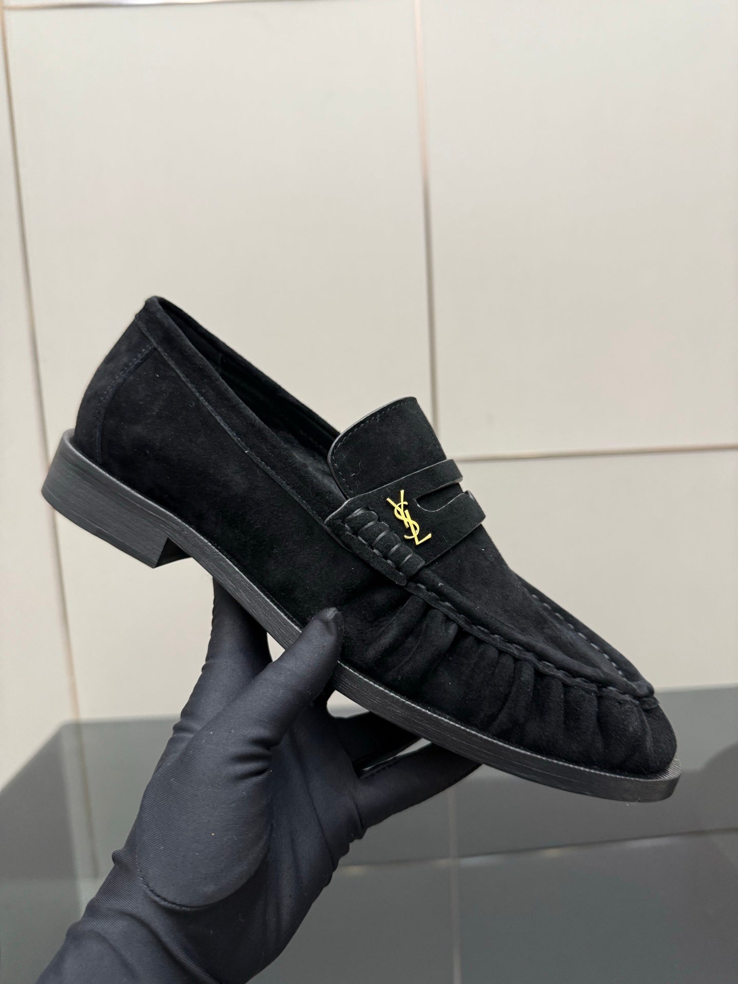 Yves Saint Laurent Loafer