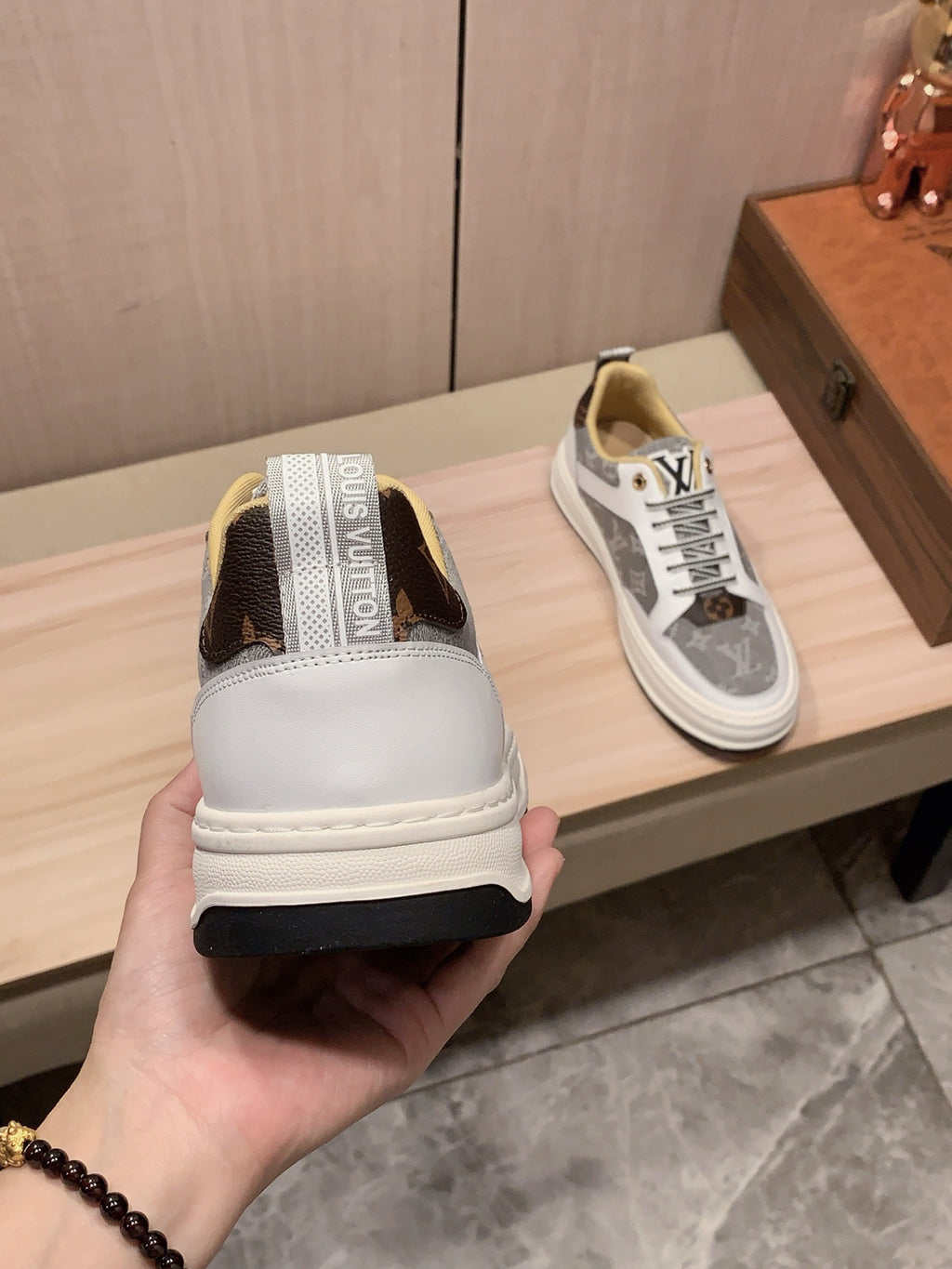 Louis Vuitton Sneaker