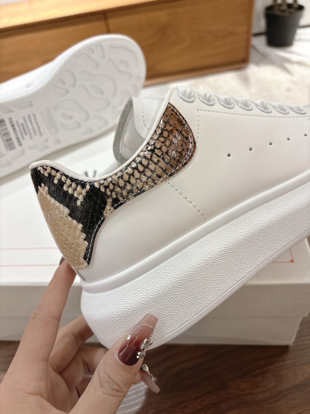Alexander McQueen Sneaker