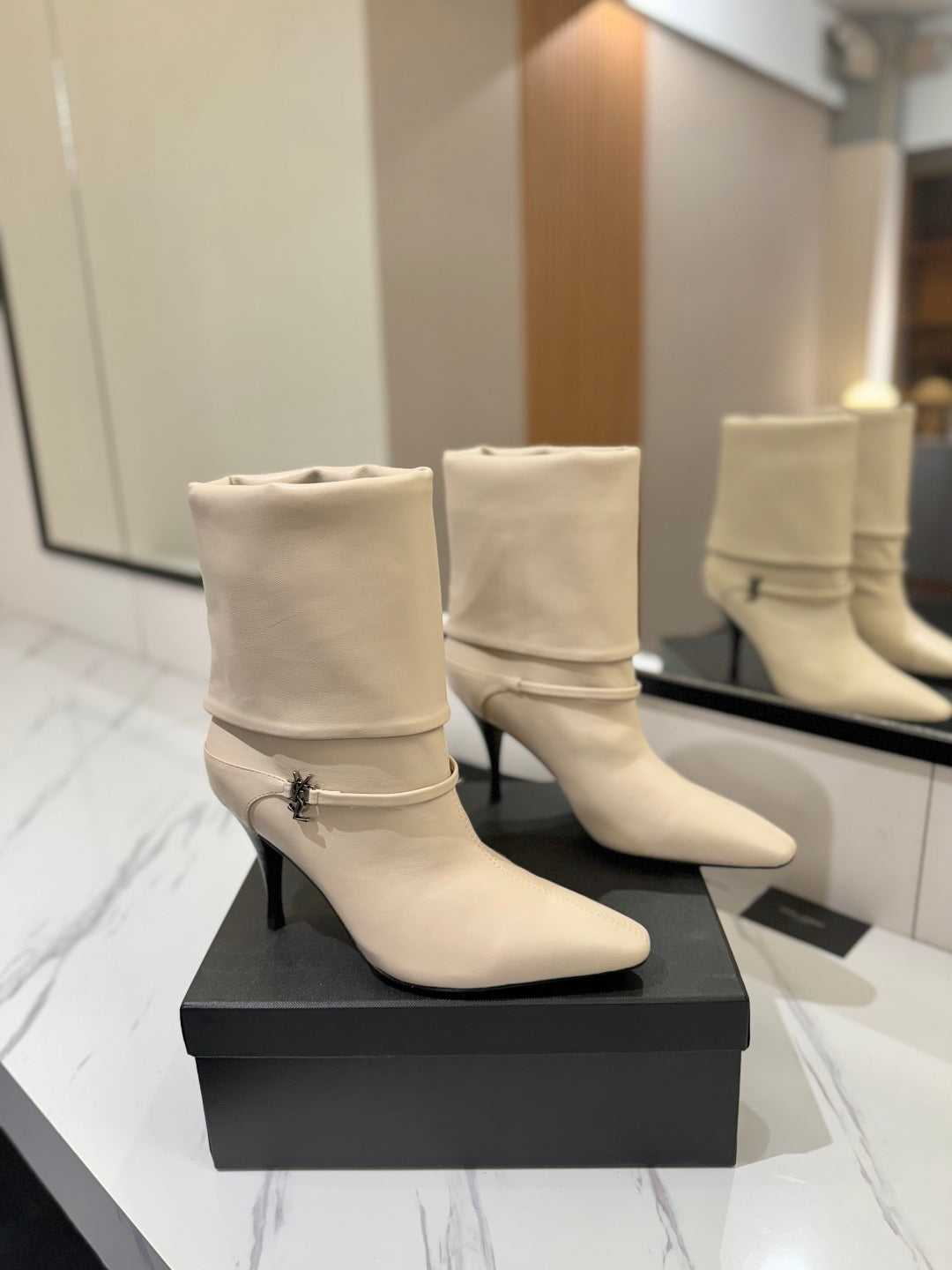 Saint Laurent Çizme