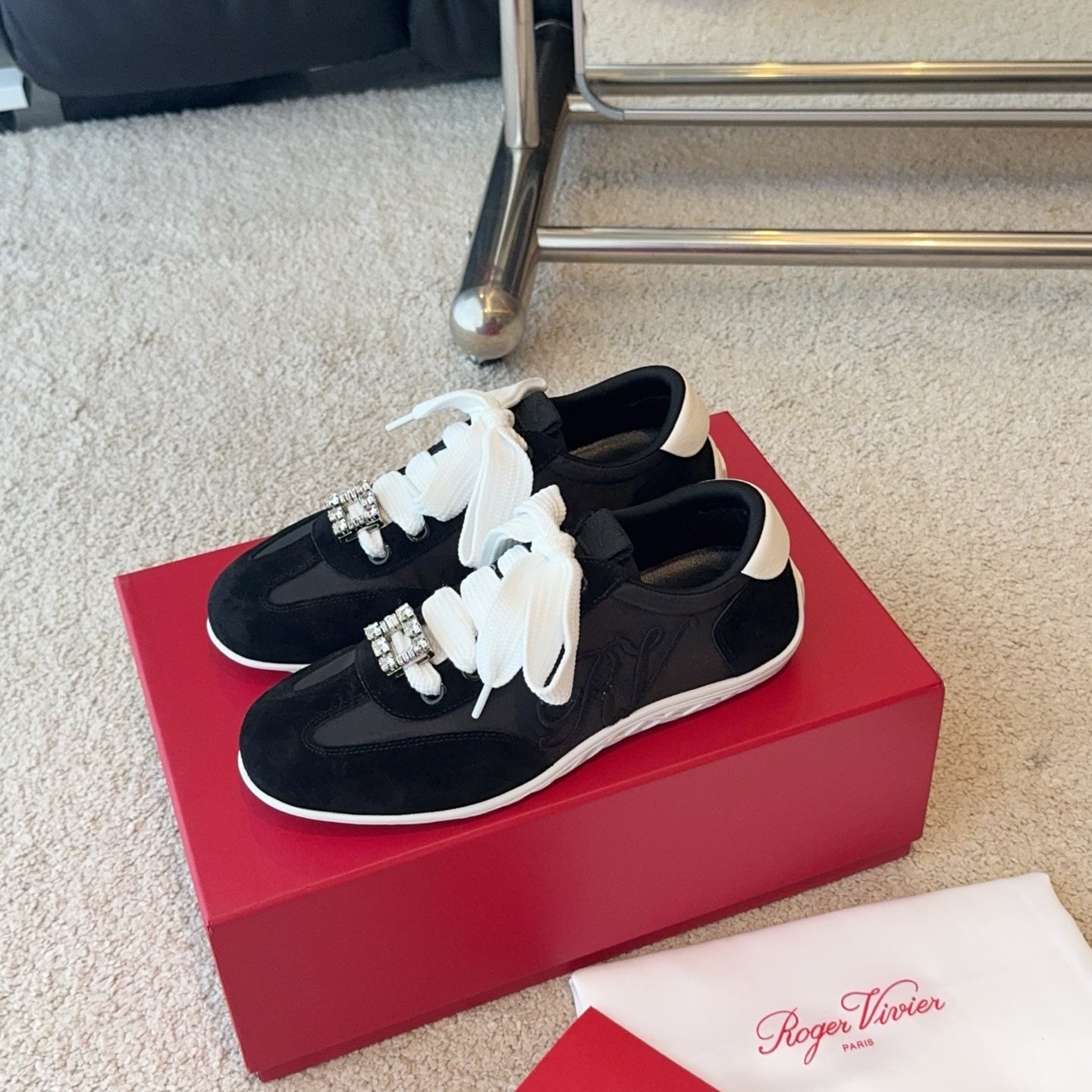 Roger Vivier Sneaker