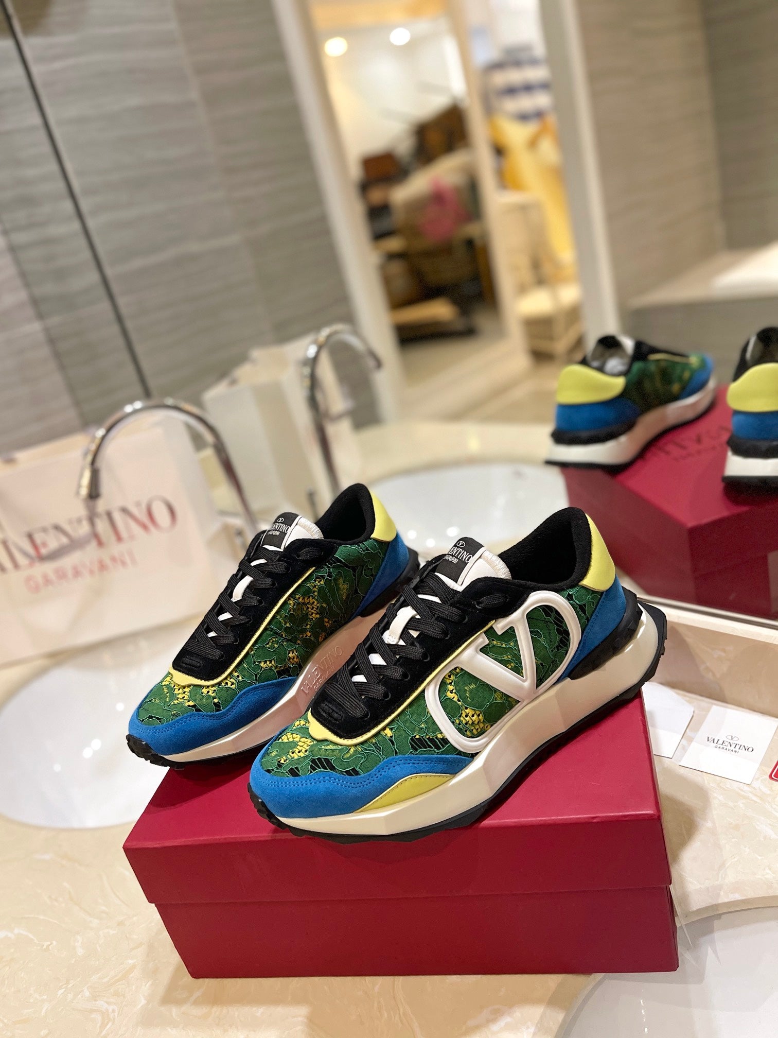 Valentino Sneaker