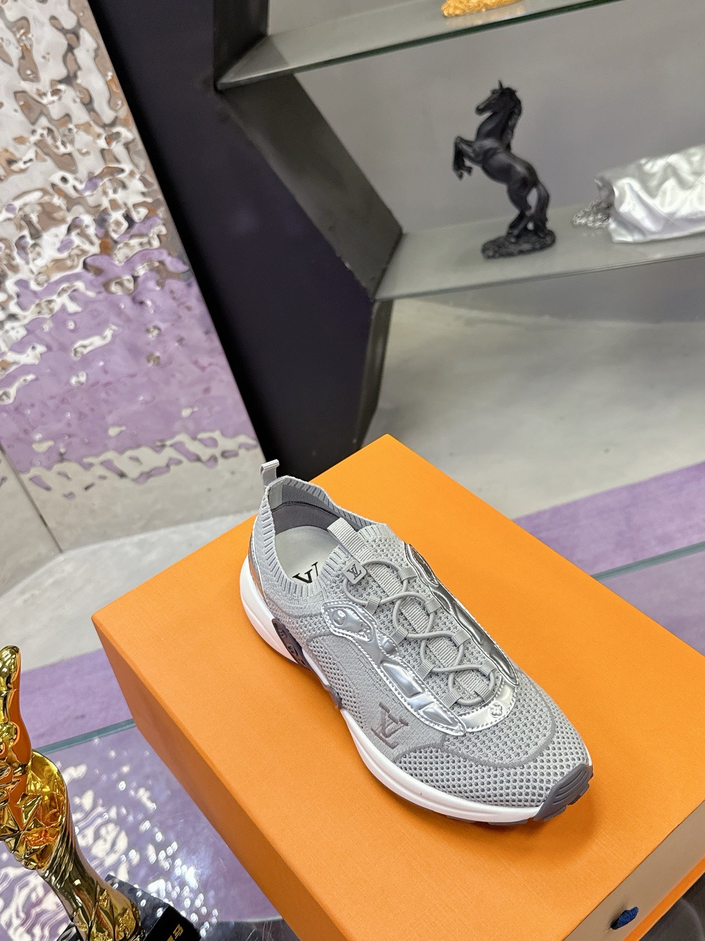 Louis Vuitton Sneaker