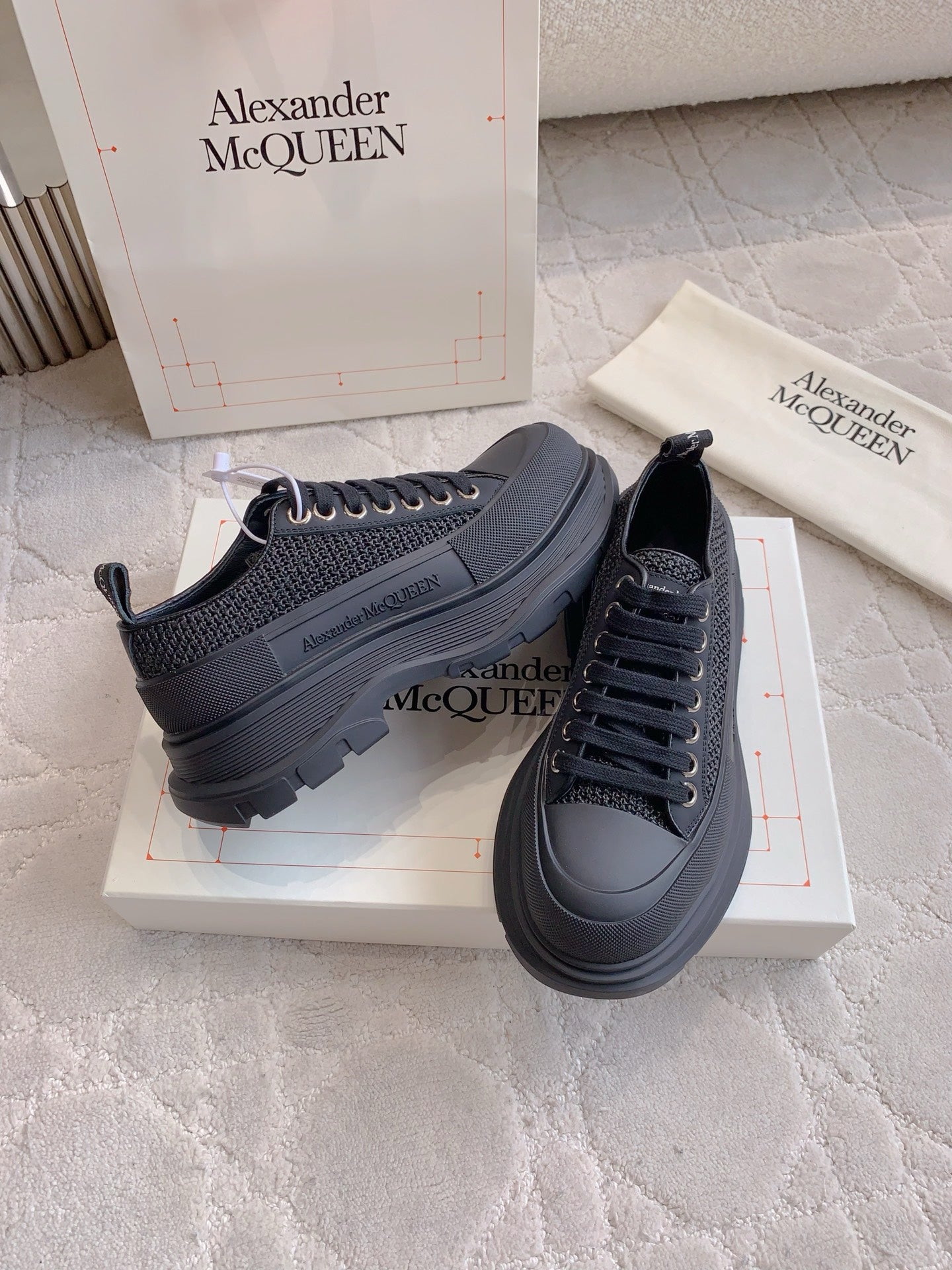 Alexander McQueen Sneaker