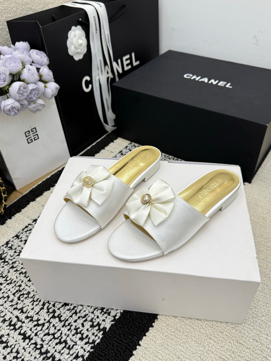 Chanel Slipper