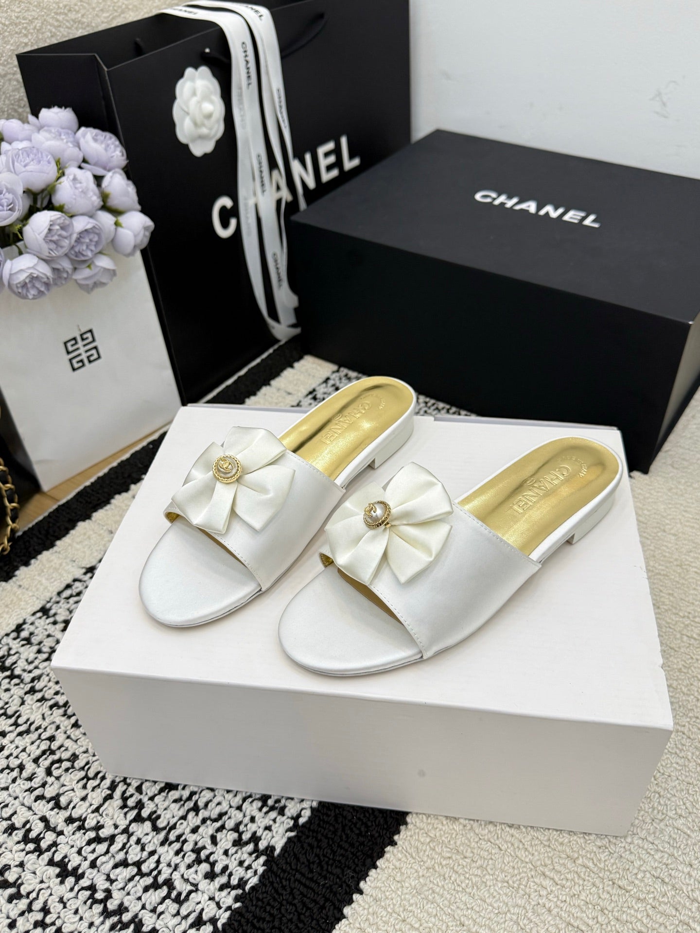 Chanel Slipper