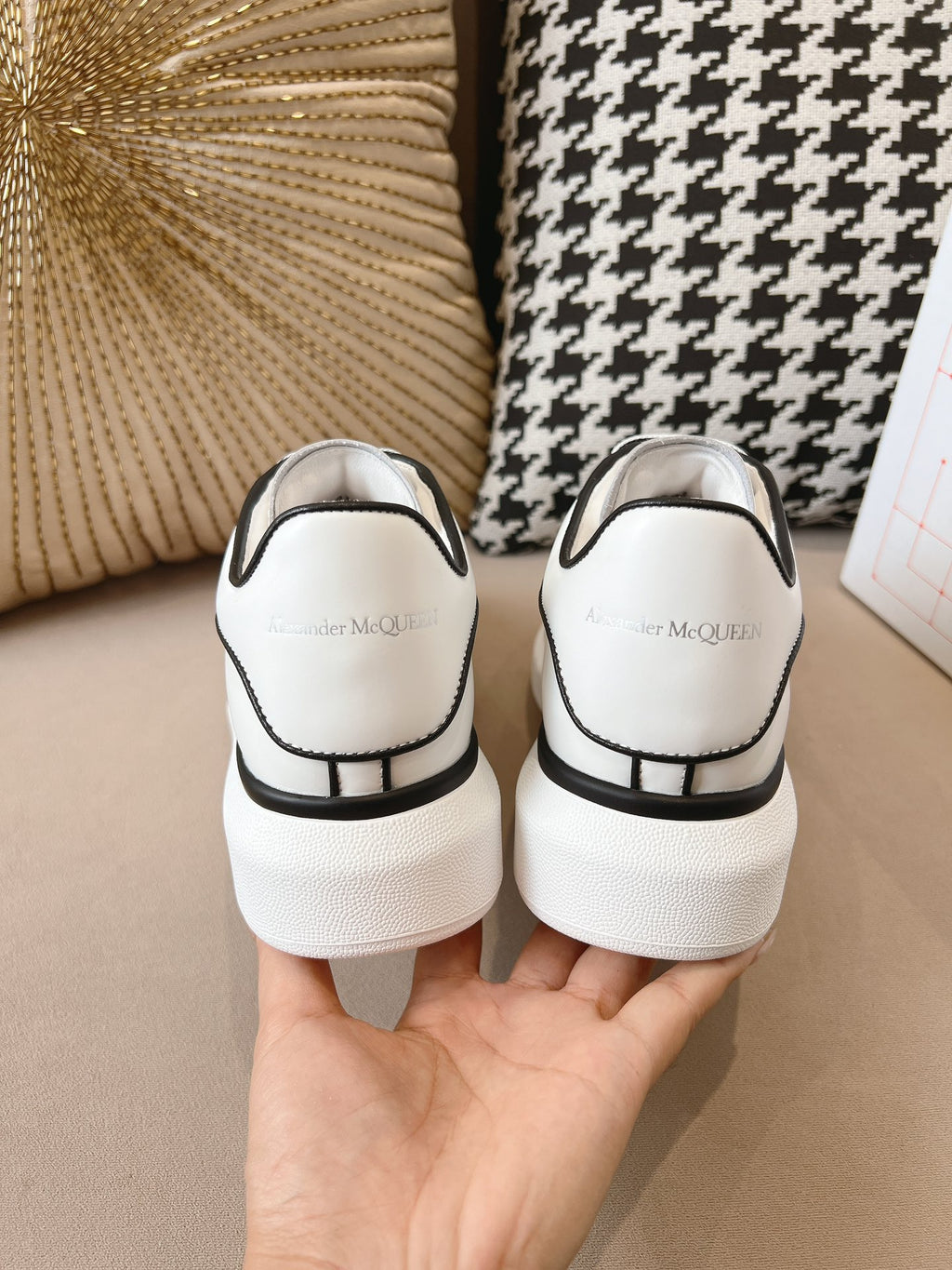 Alexander McQueen Sneaker