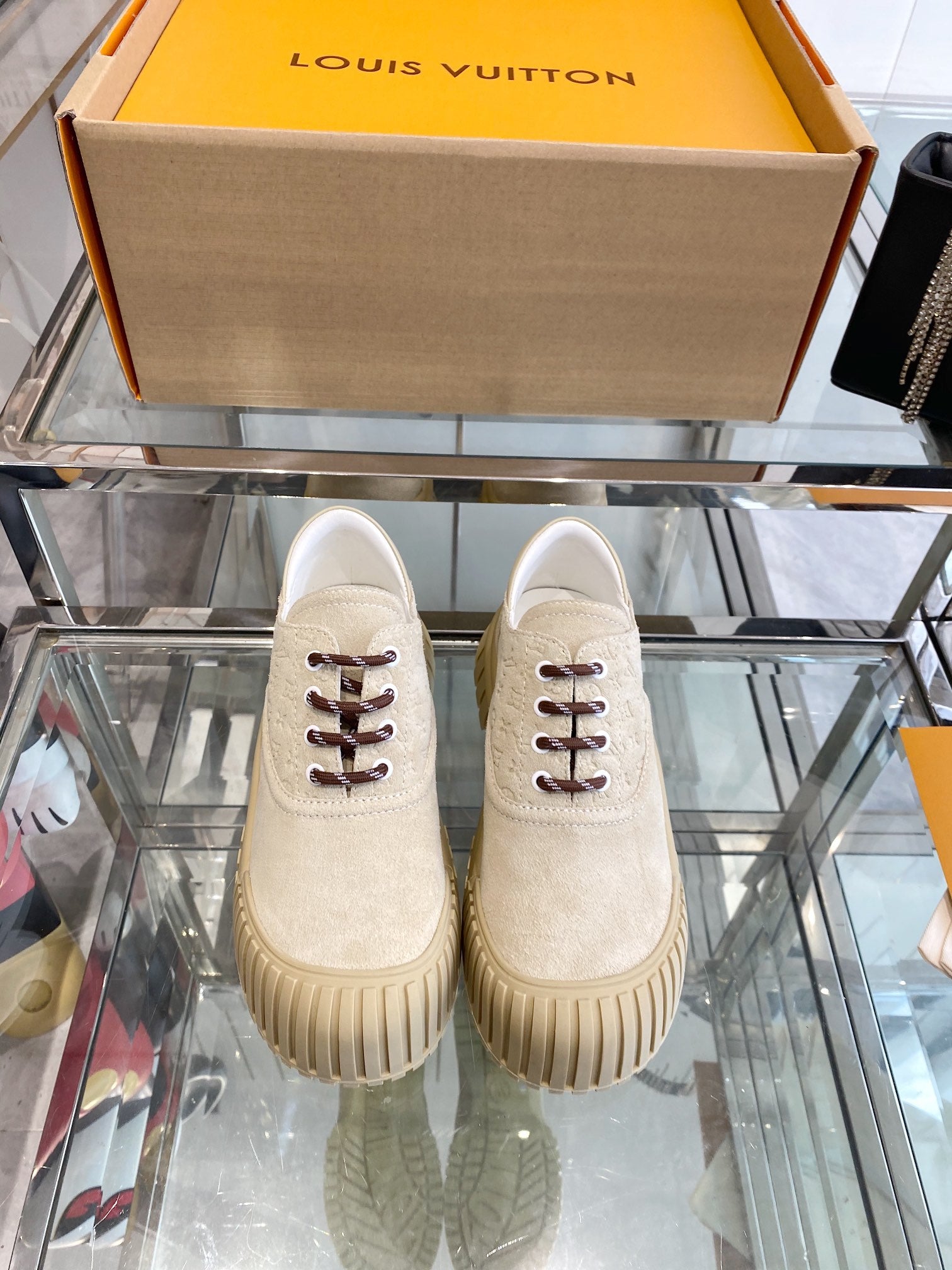 Louis Vuitton Sneaker