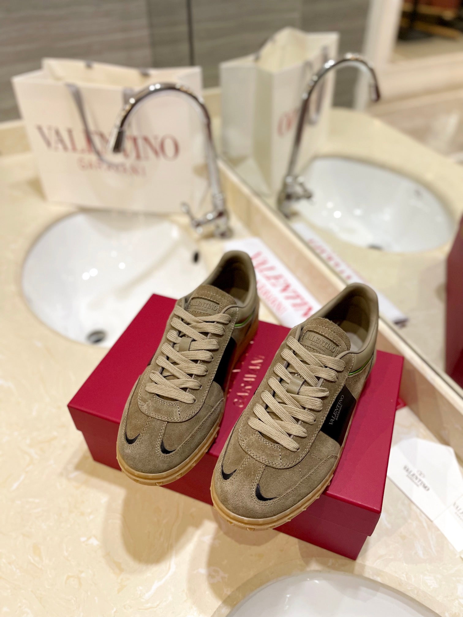Valentino Sneaker