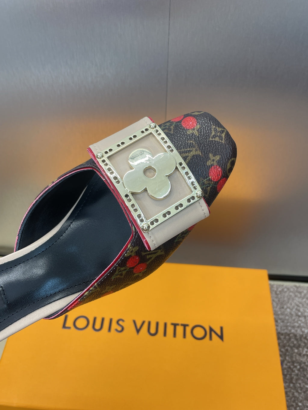 Louis Vuitton Topuklu