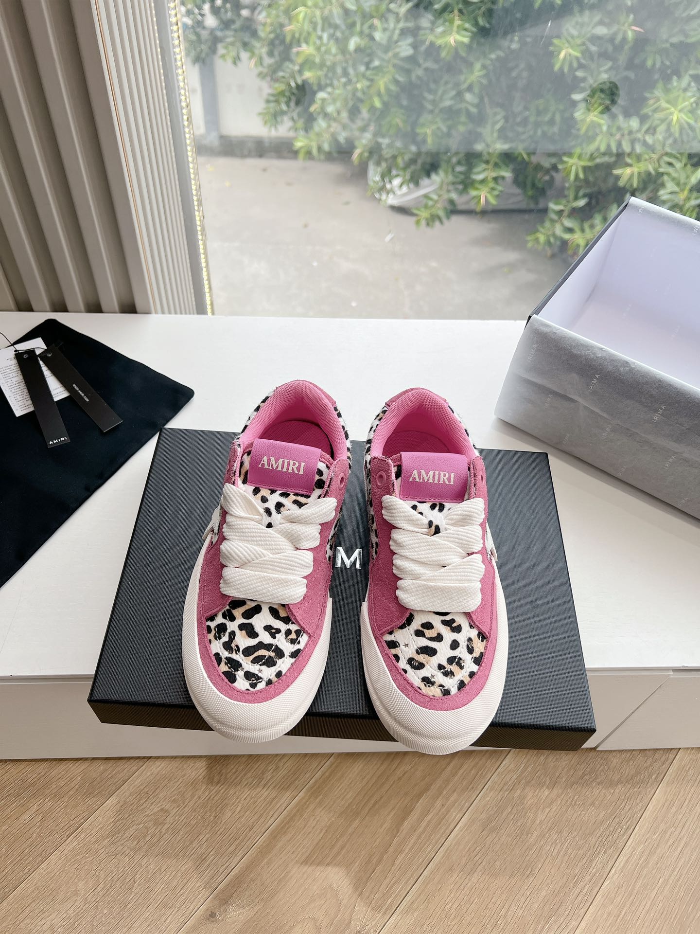 Amiri Sneaker
