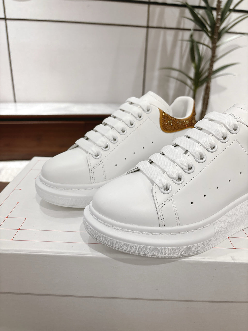 Alexander McQueen Sneaker