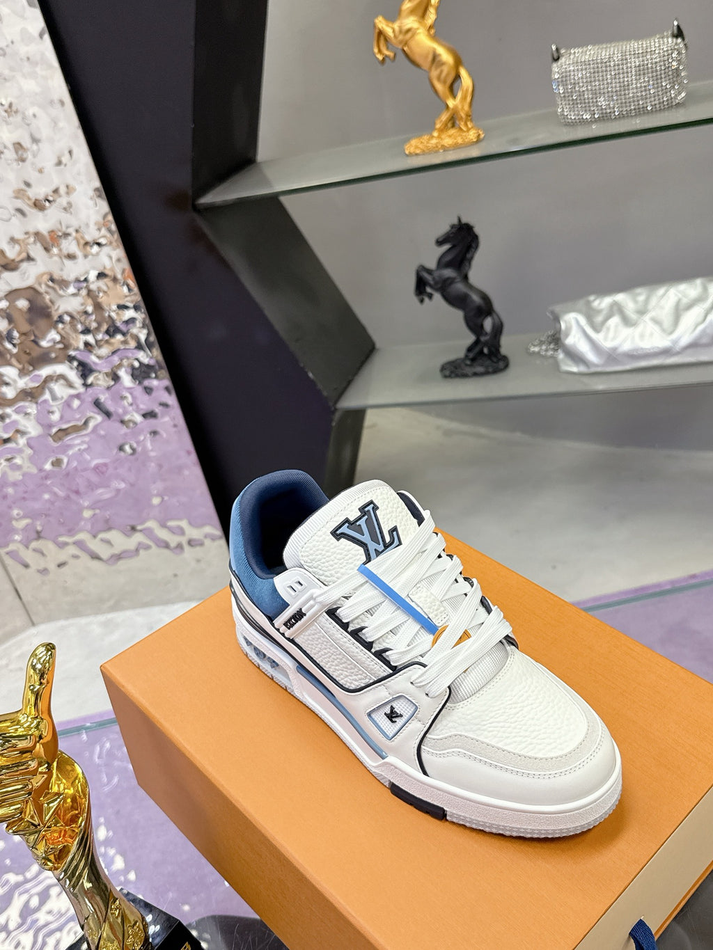 Louis Vuitton Sneaker