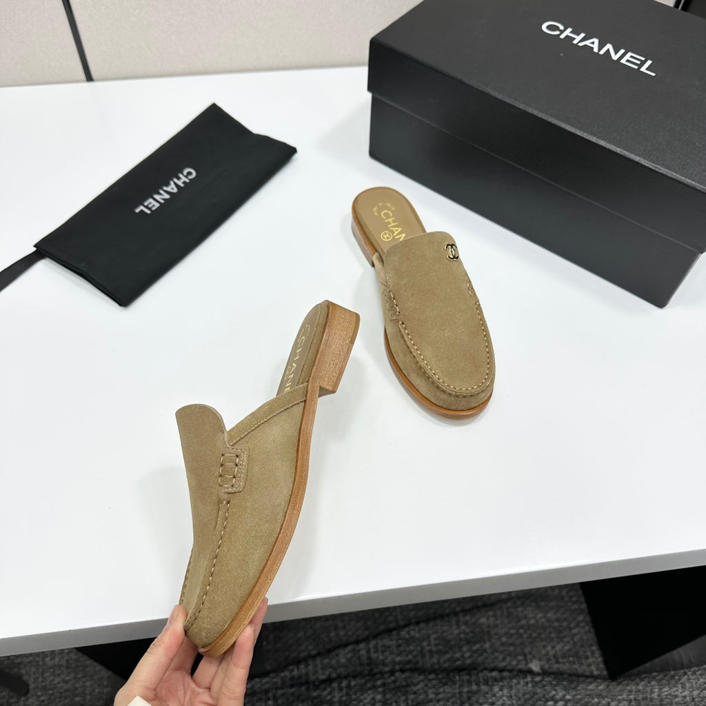 Chanel Slipper