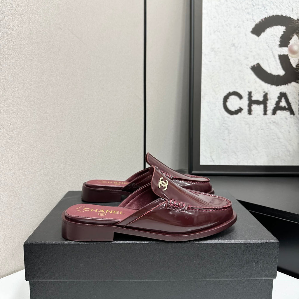 Chanel Slipper