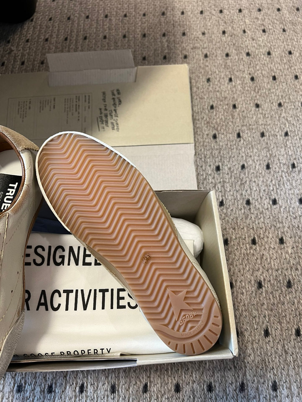 Golden Goose Sneaker