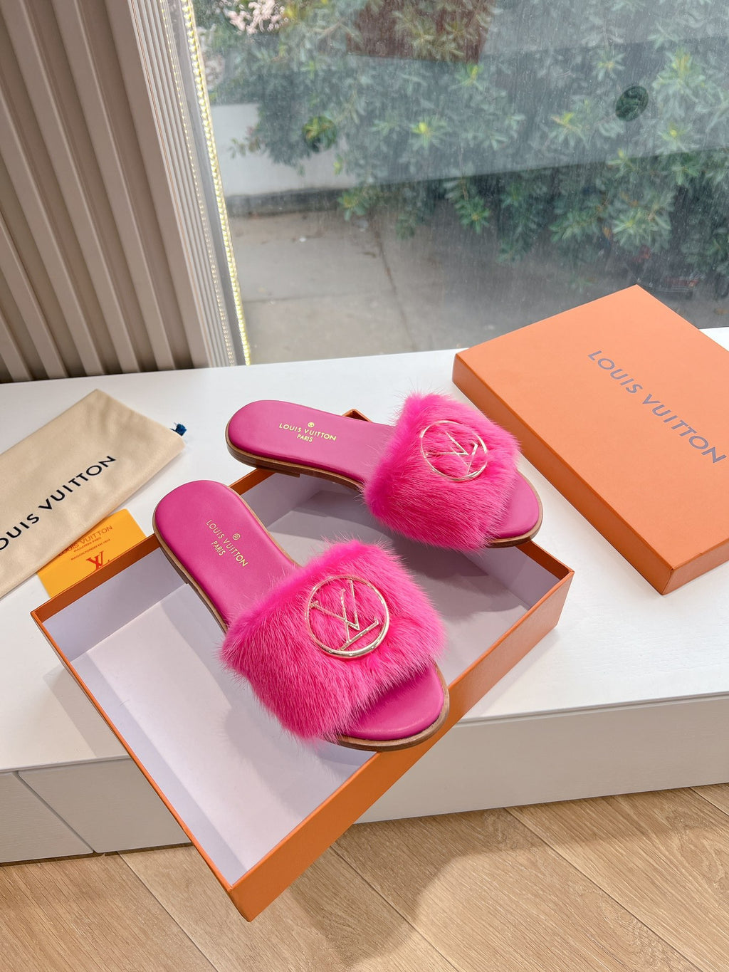 Louis Vuitton Slipper