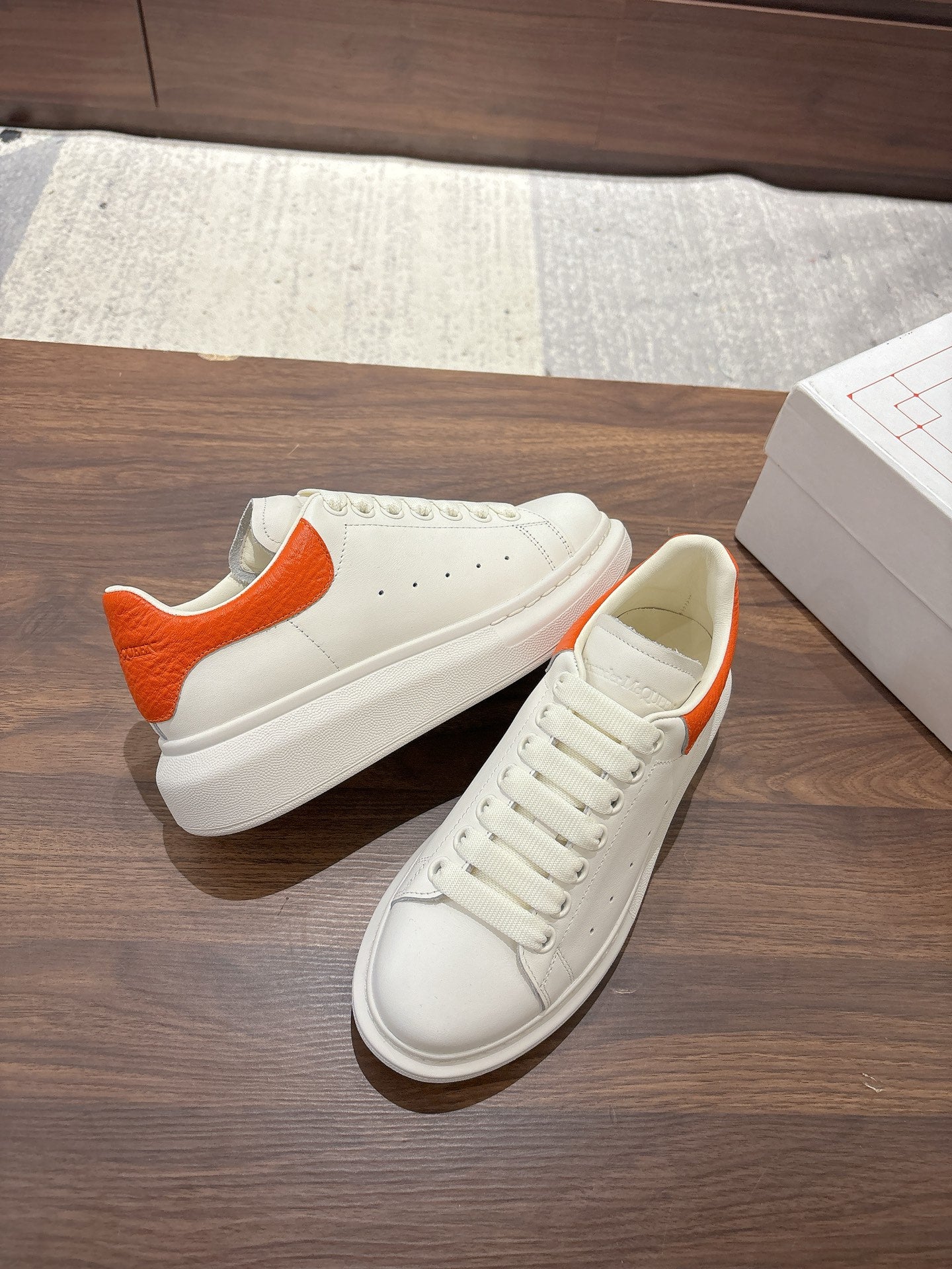 Alexander McQueen Sneaker