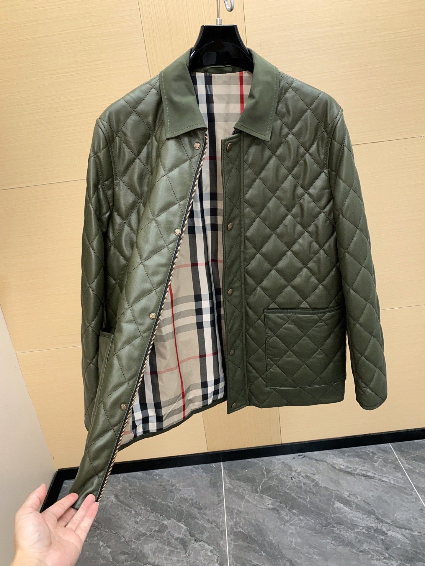 Burberry Mont (Özel Seri)